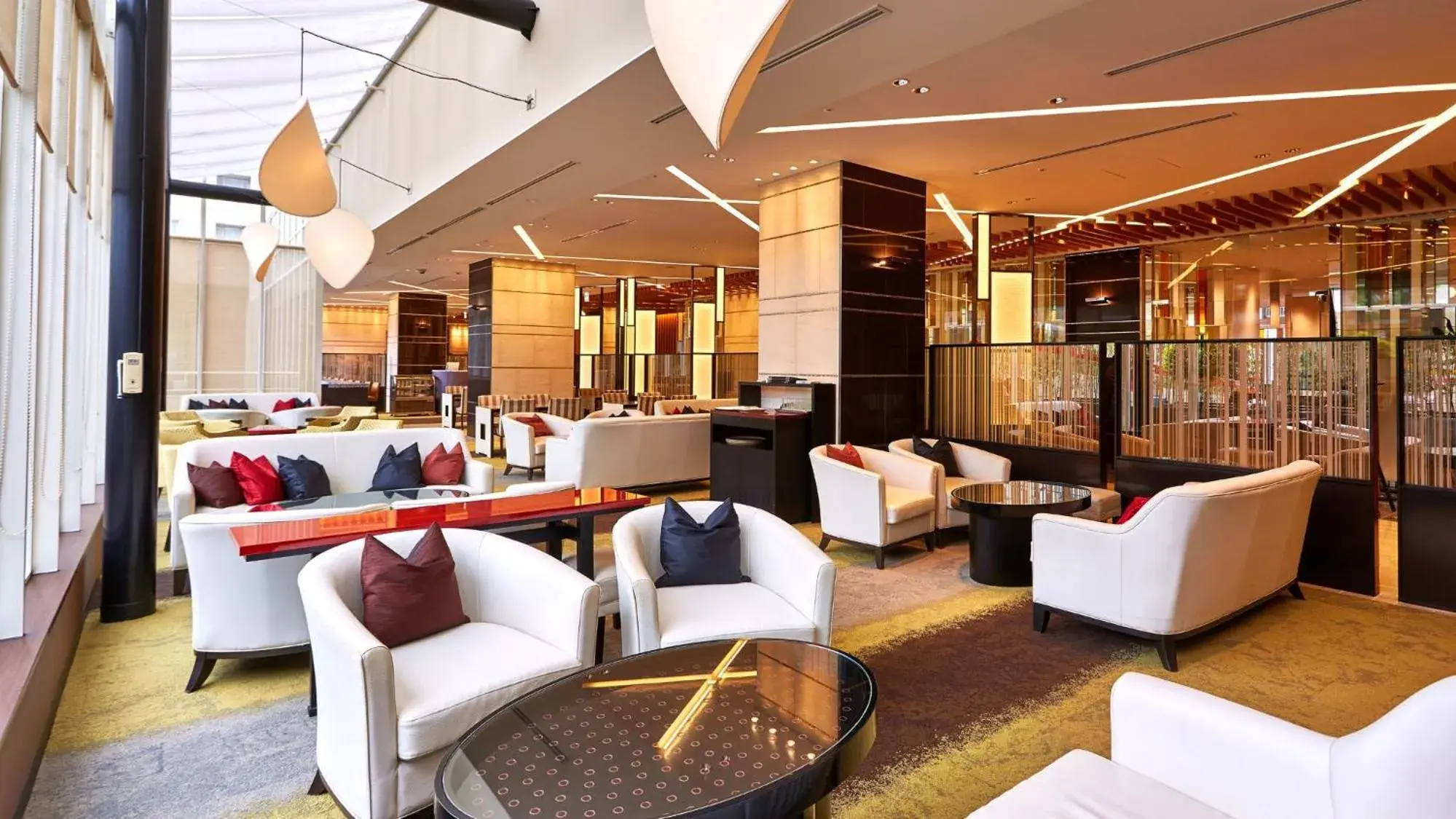 Lounge or bar in Miyako Hotel Kyoto Hachijo Lounge or bar in Miyako Hotel Kyoto Hachijo