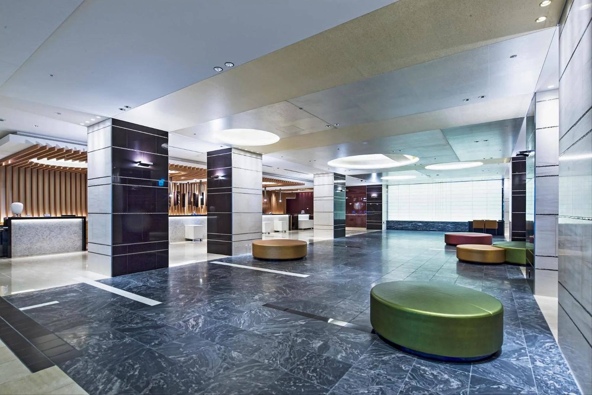 Lobby or reception in Miyako Hotel Kyoto Hachijo