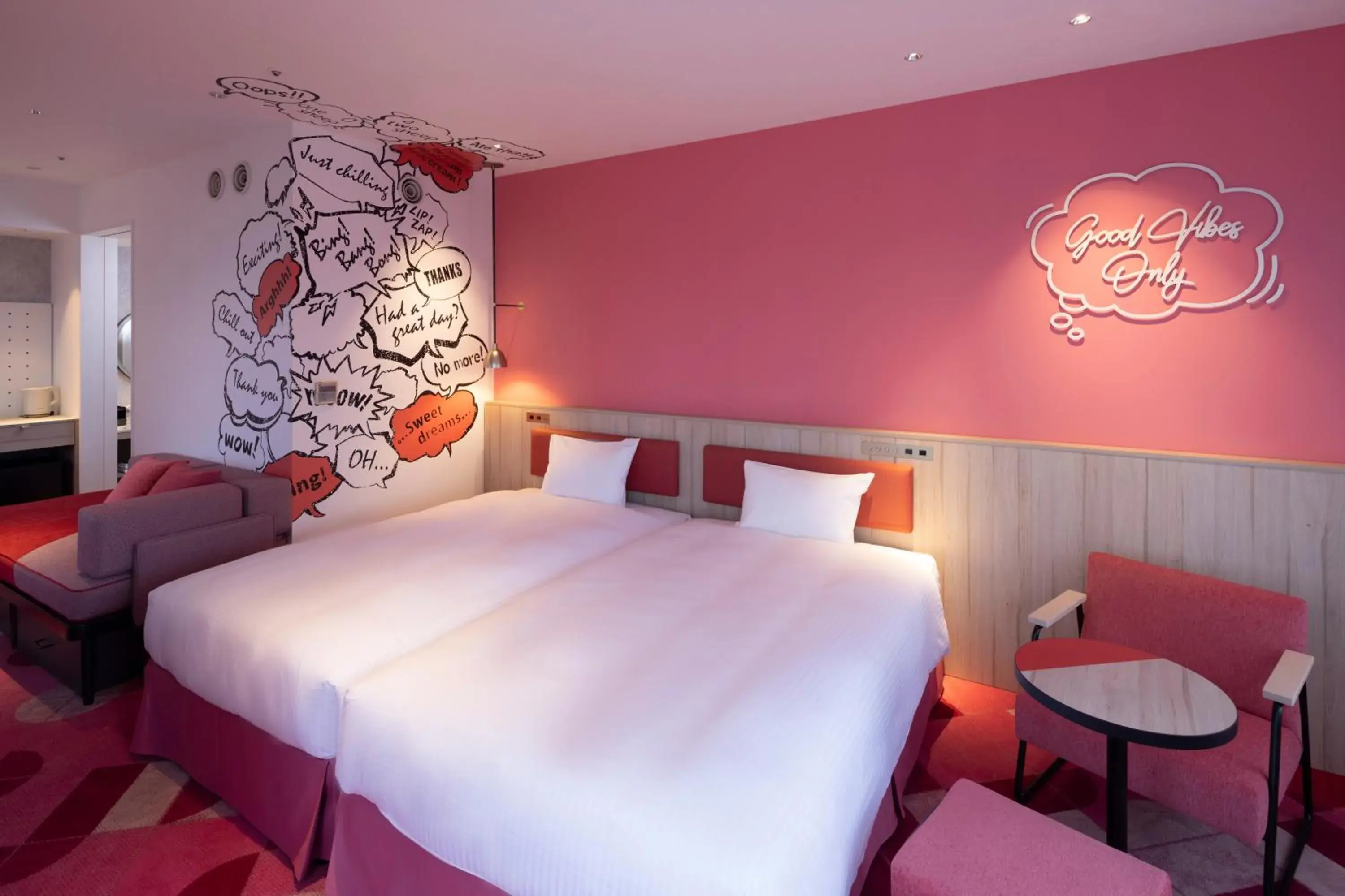 Bed in Hotel Kintetsu Universal City Bed in Hotel Kintetsu Universal City