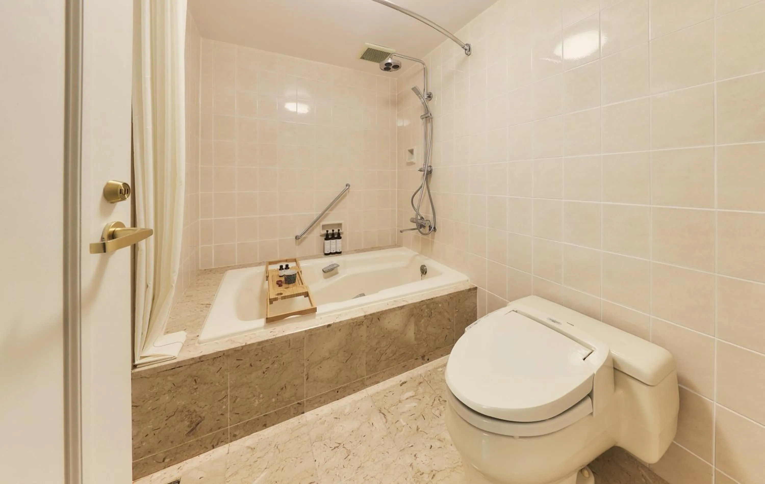 Bathroom in Shiba Park Hotel