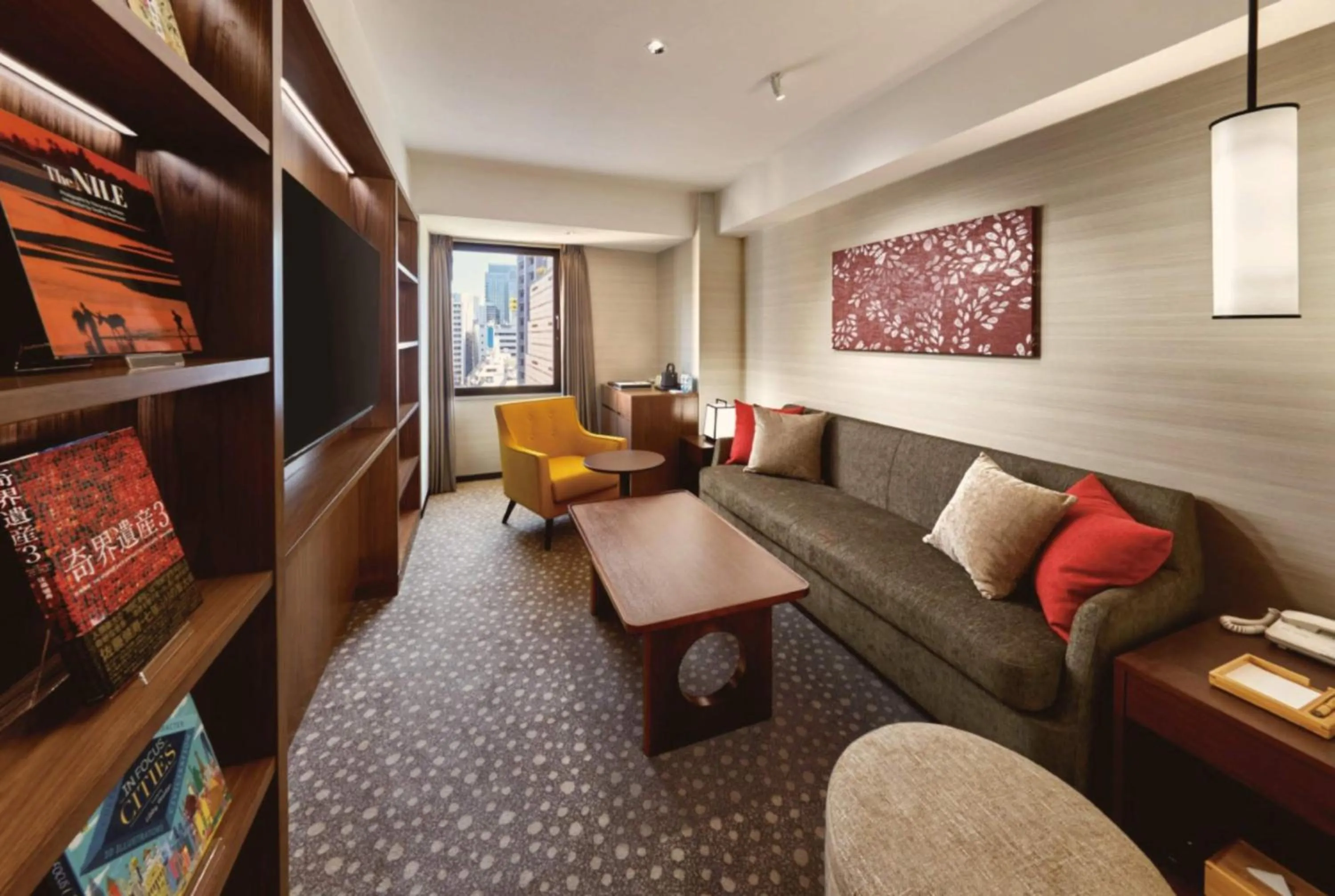 Library in Shiba Park Hotel