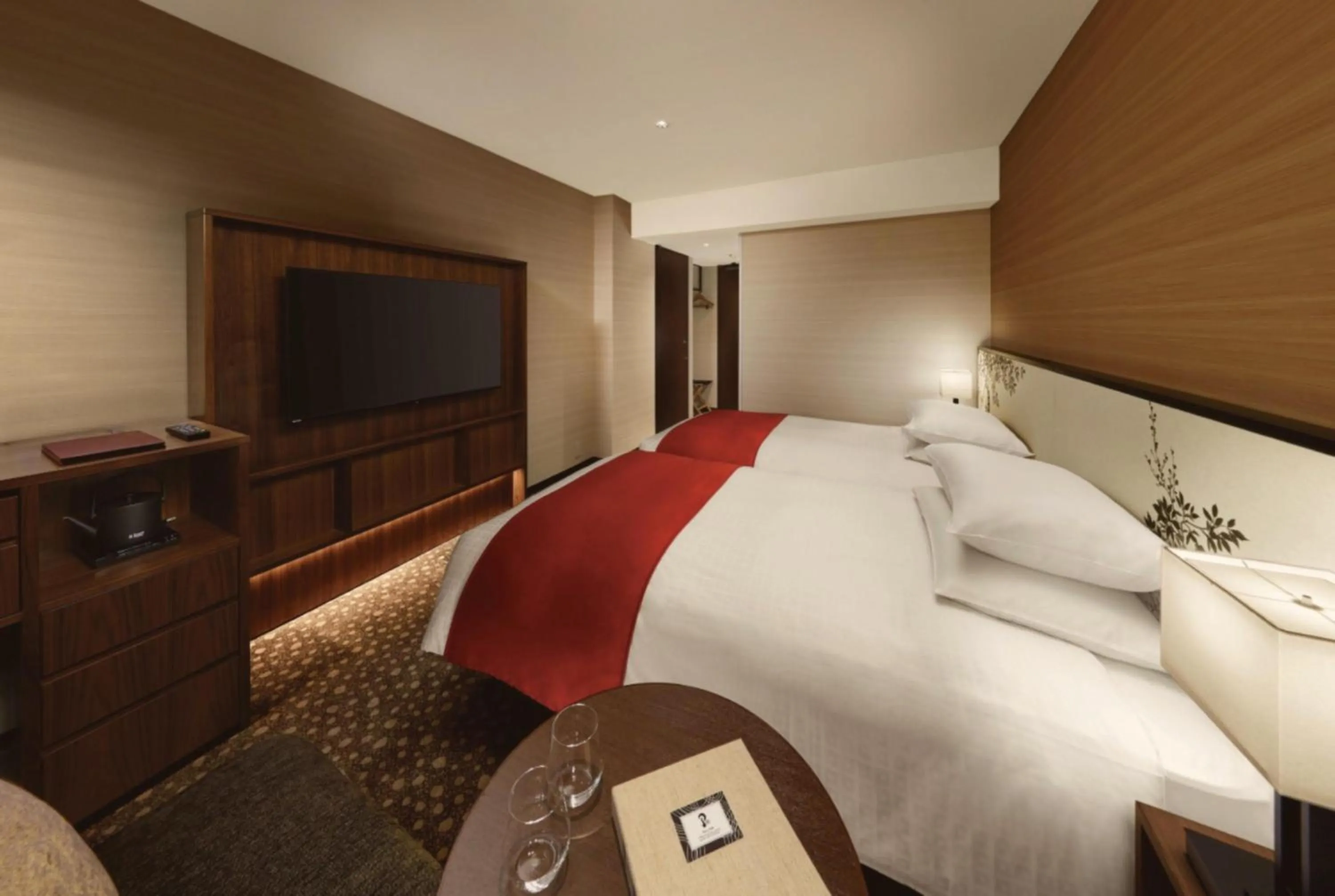 Bed in Shiba Park Hotel