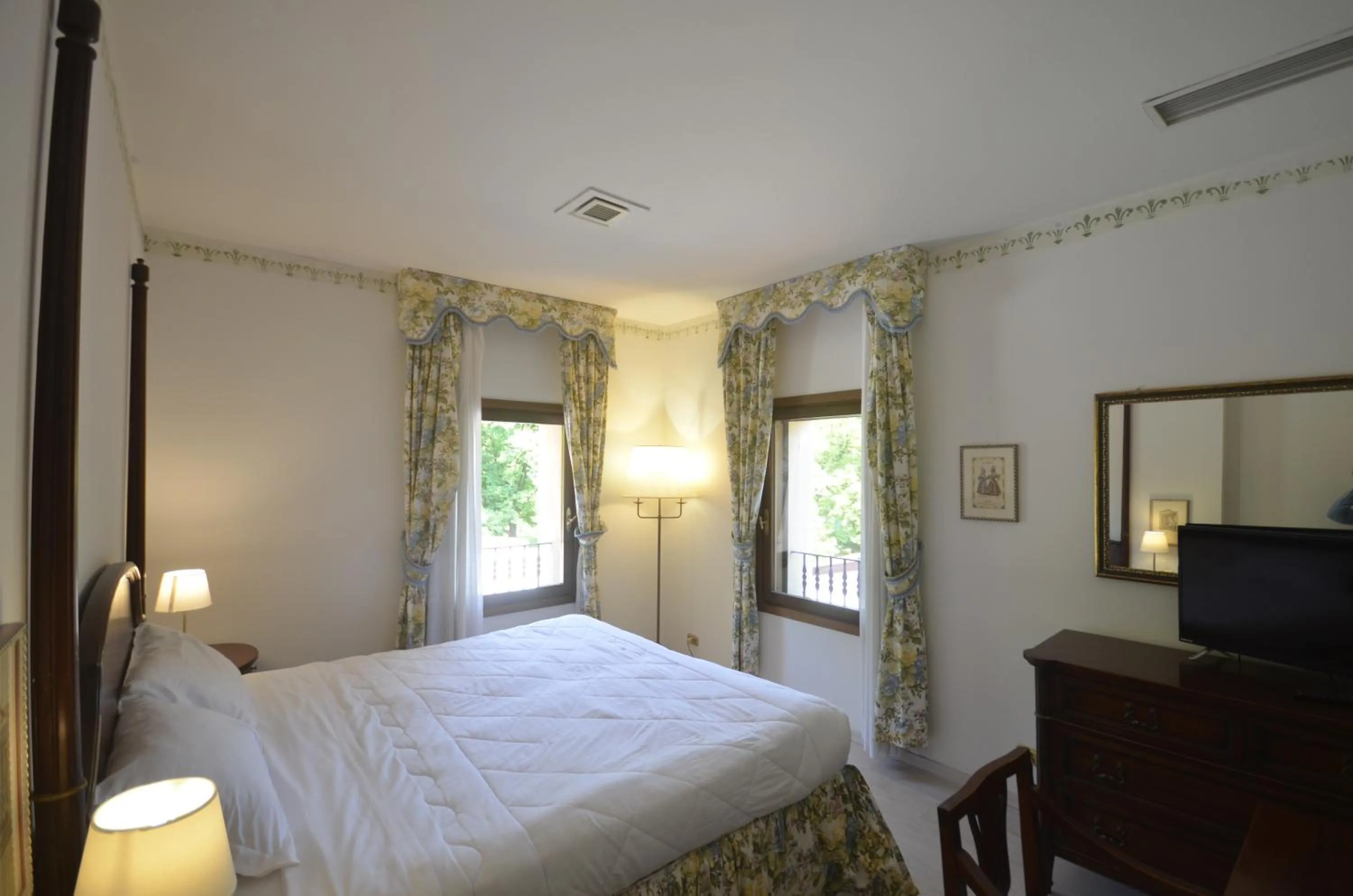 Bed in Hotel Villa Luppis