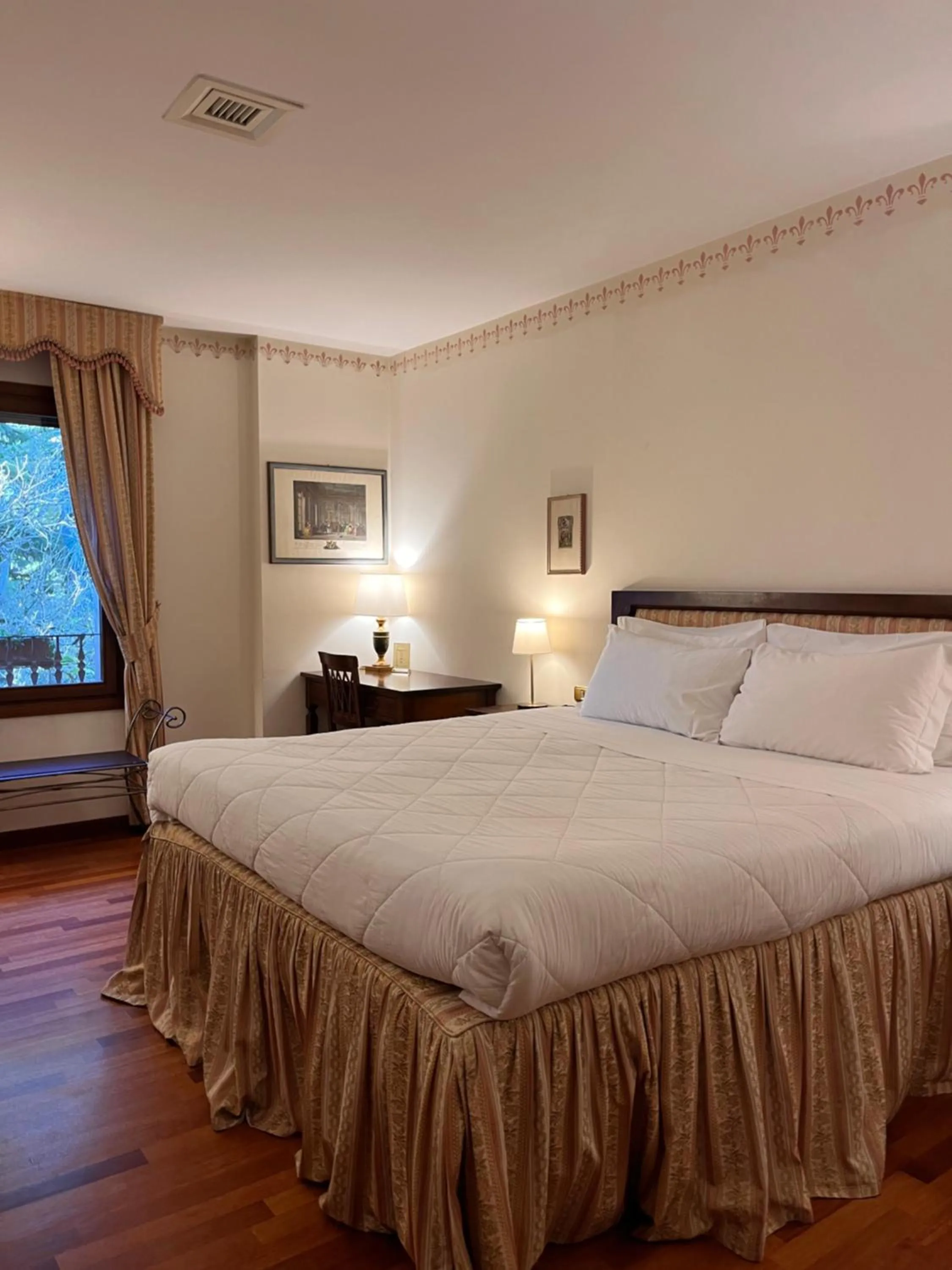 Bed in Hotel Villa Luppis