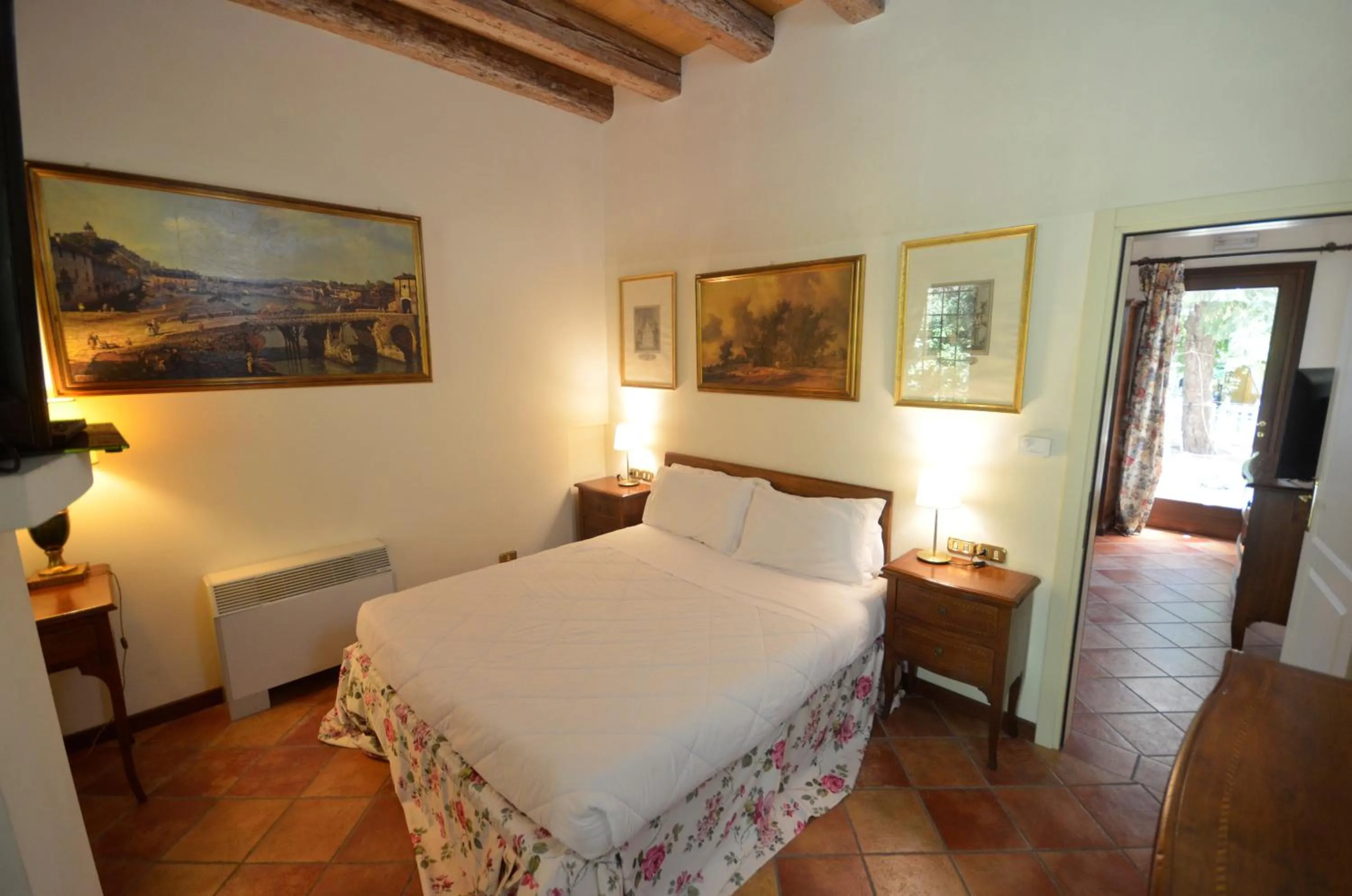 Bed in Hotel Villa Luppis