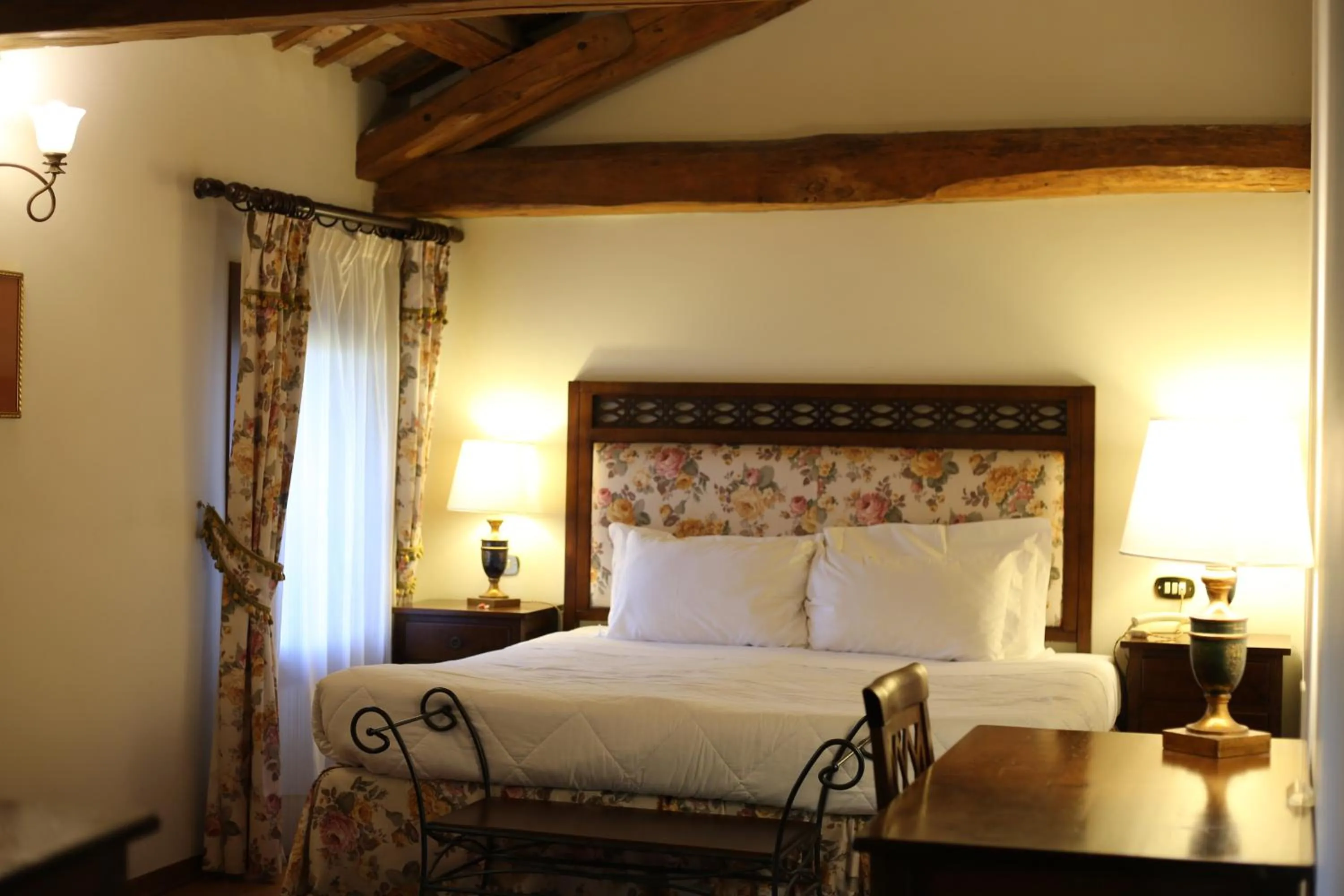 Bed in Hotel Villa Luppis