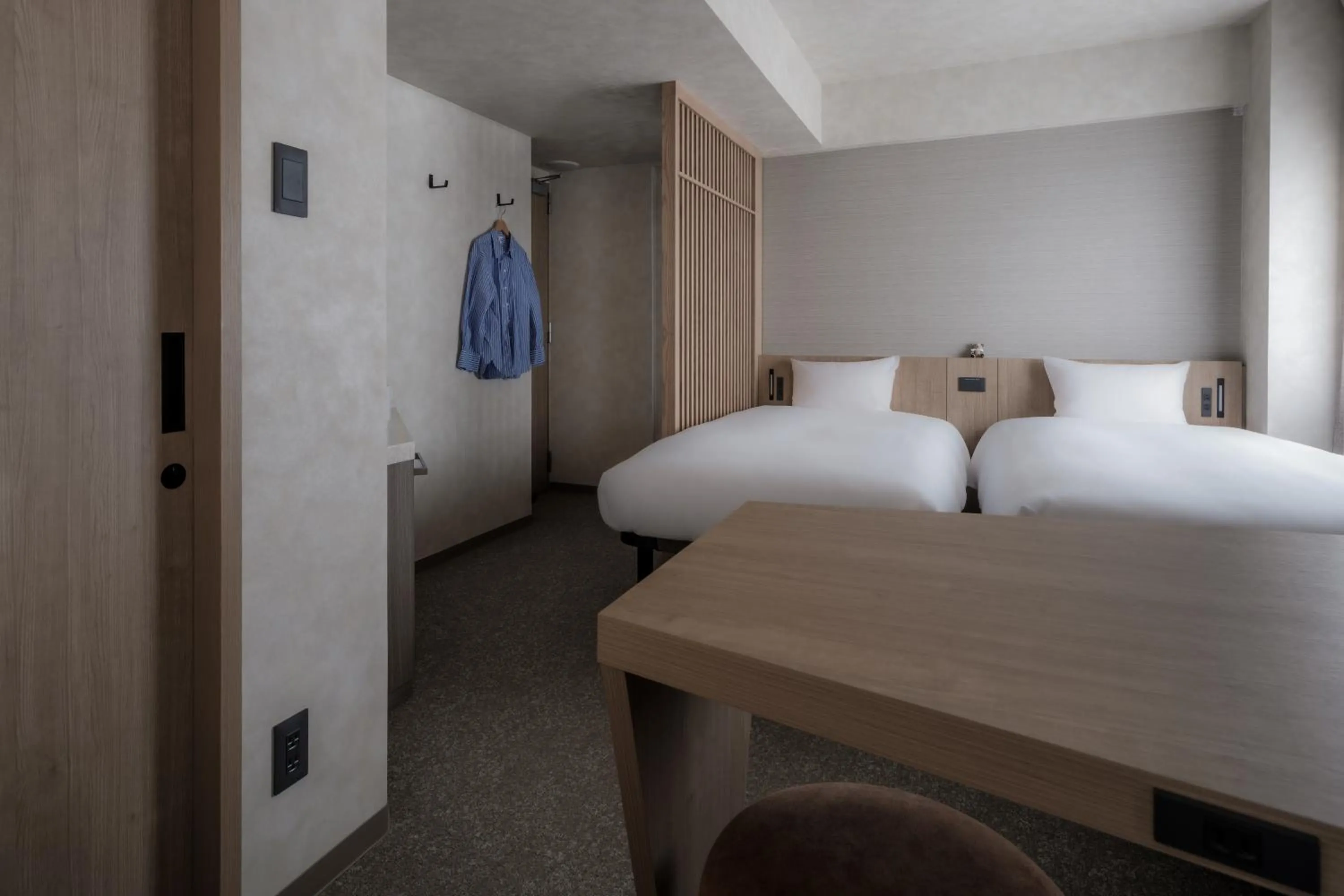 Bed in the b akasaka