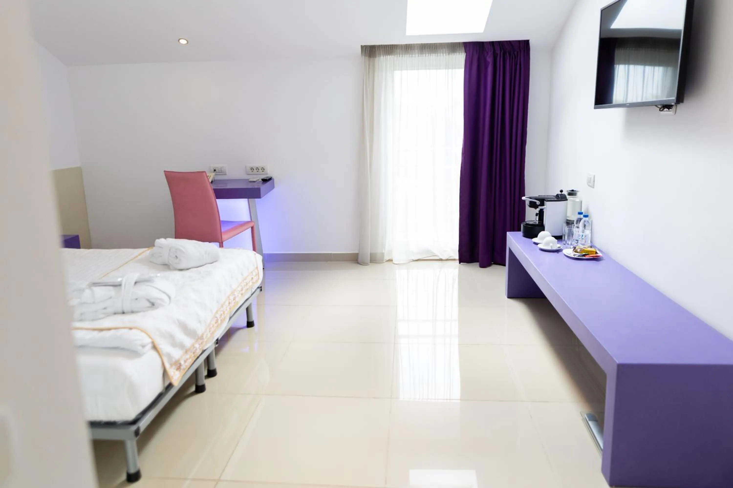 Other, Bed in Christina Hotel