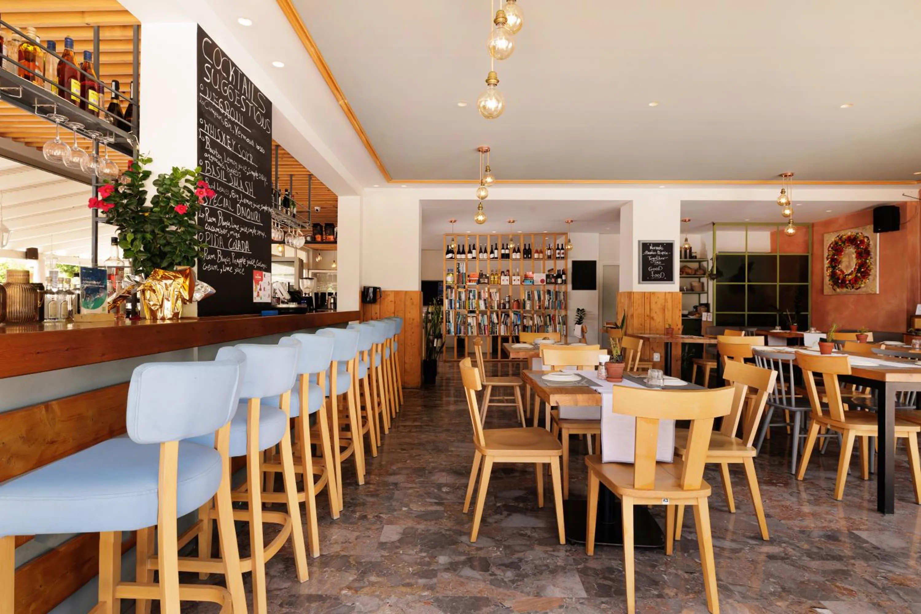 Restaurant/places to eat in Dominoes Corfu