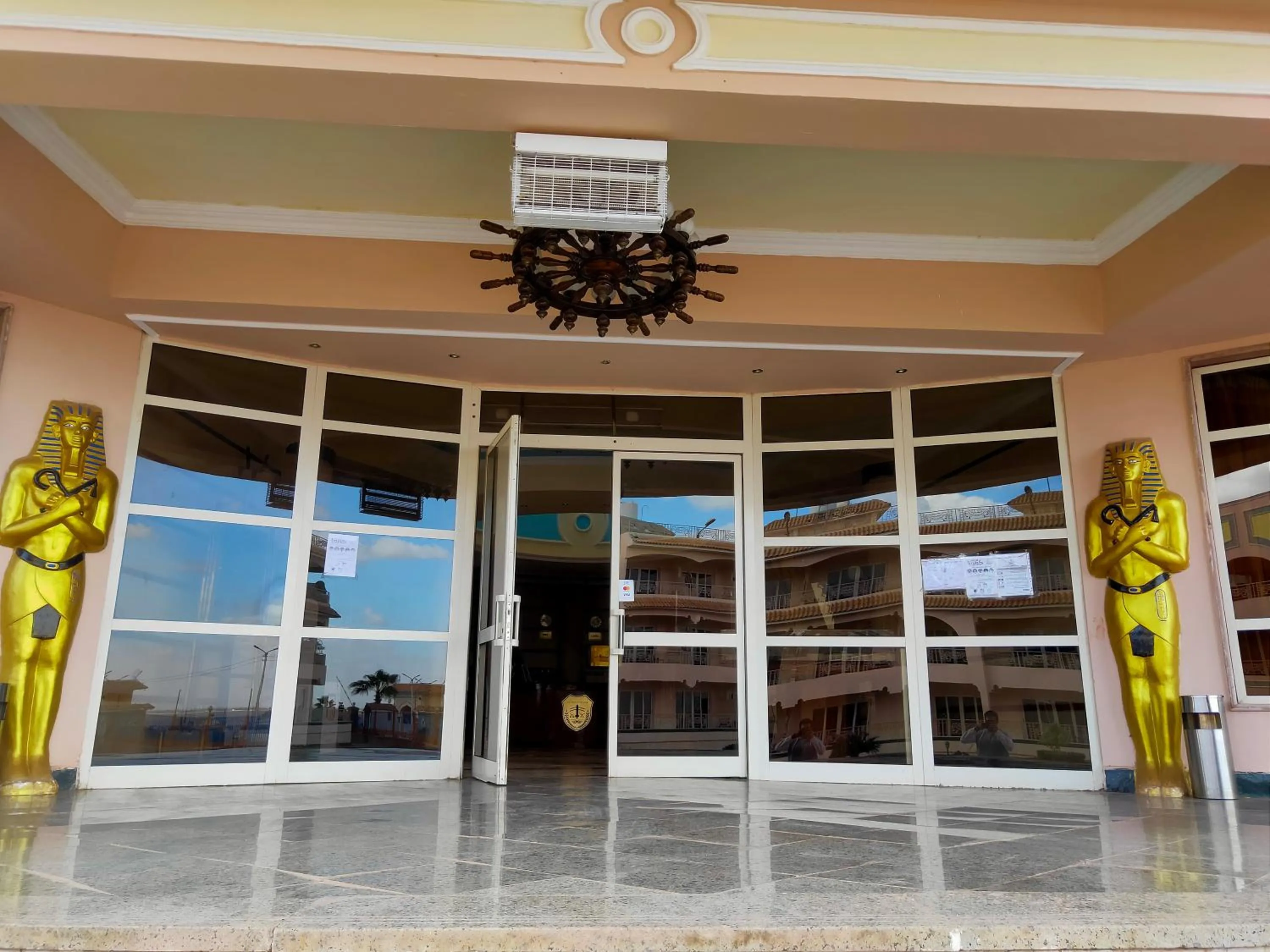 Facade/entrance in Fayoum Hotel