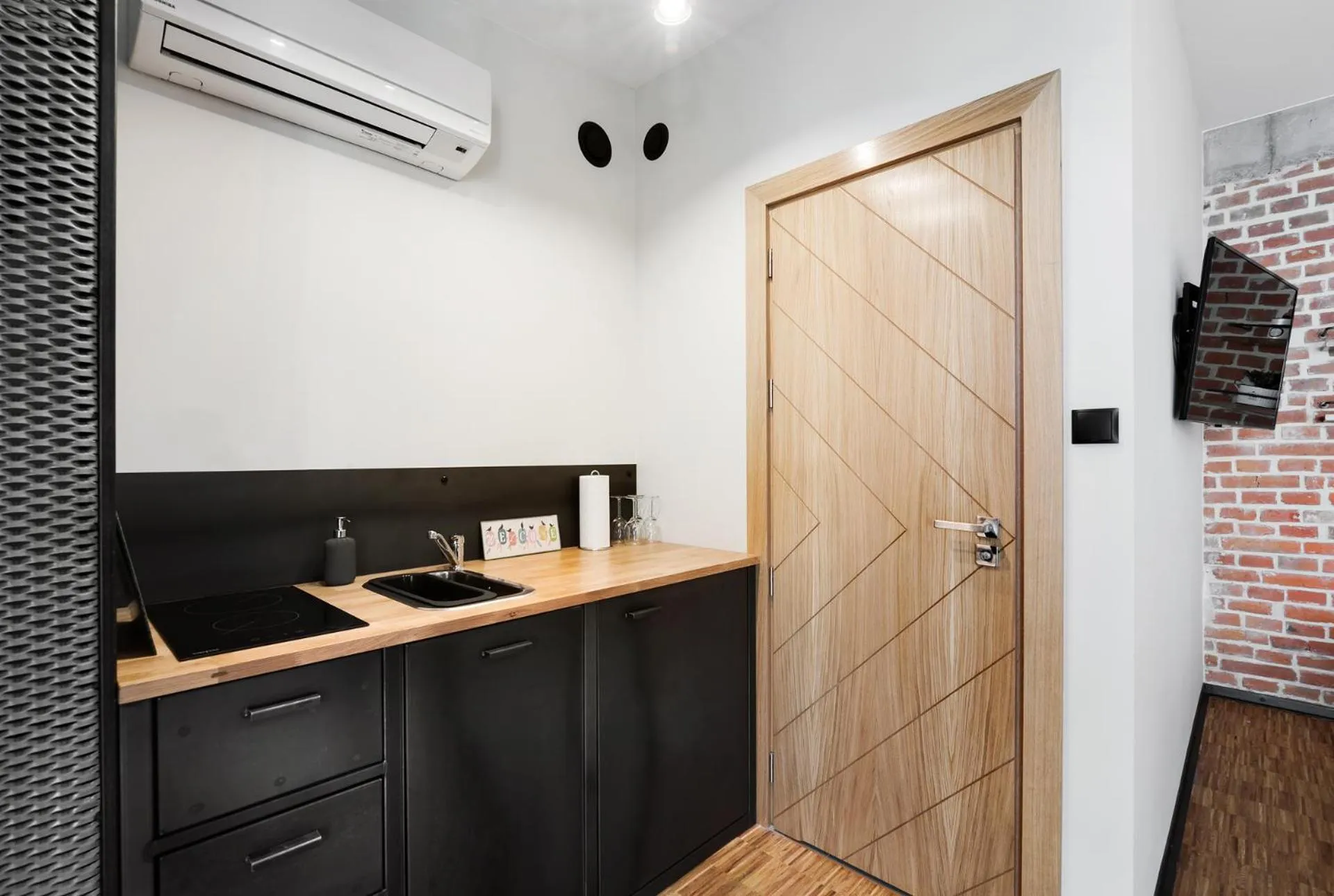 Kitchen or kitchenette in Well Well Aparthotel