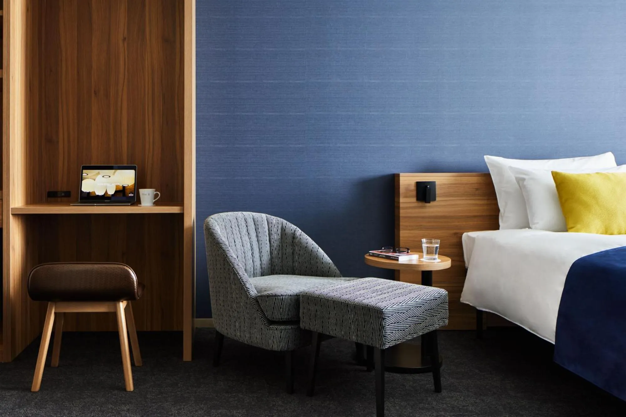 Bedroom, Bed in the b akasaka-mitsuke