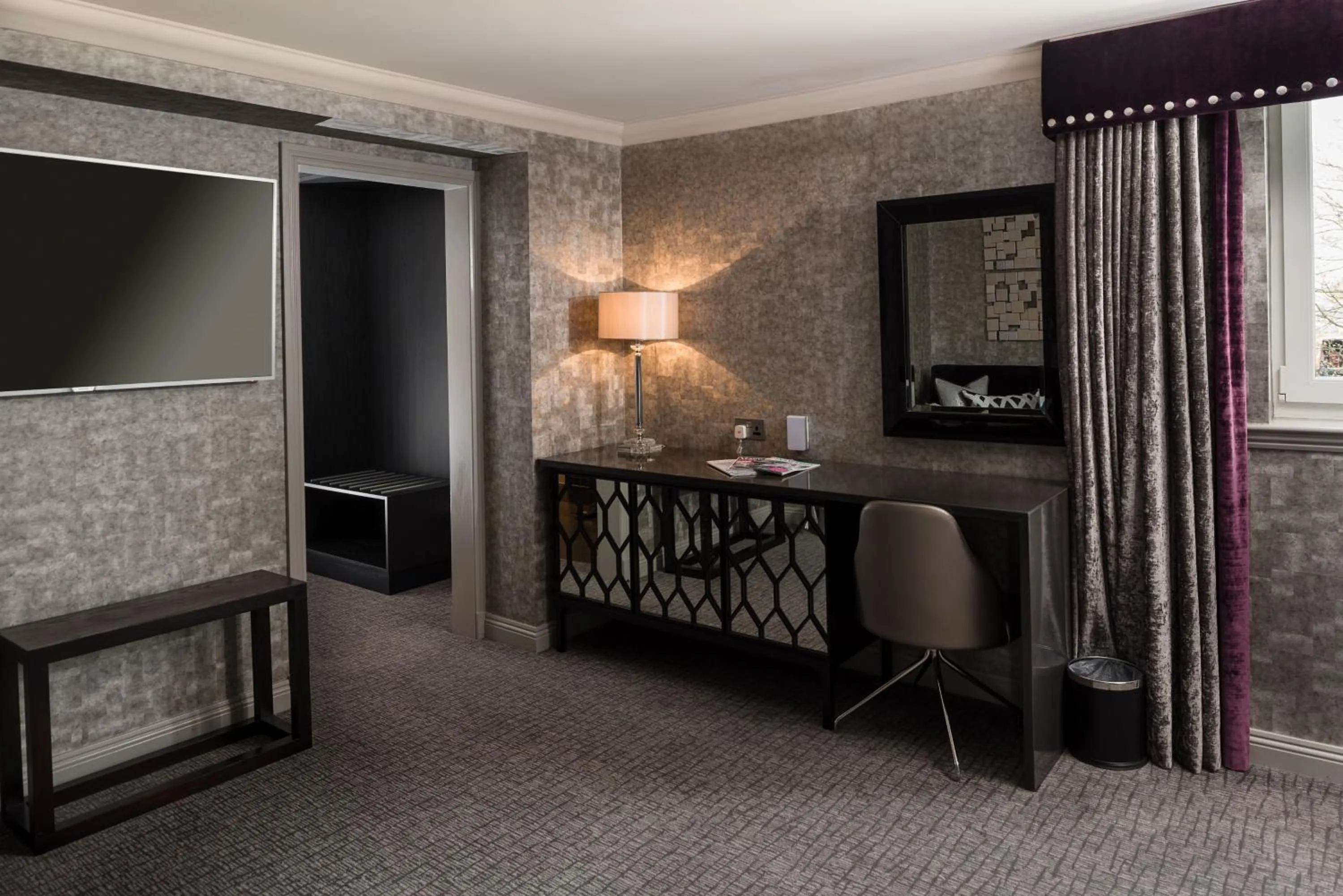 Seating area in Carlton Hotel