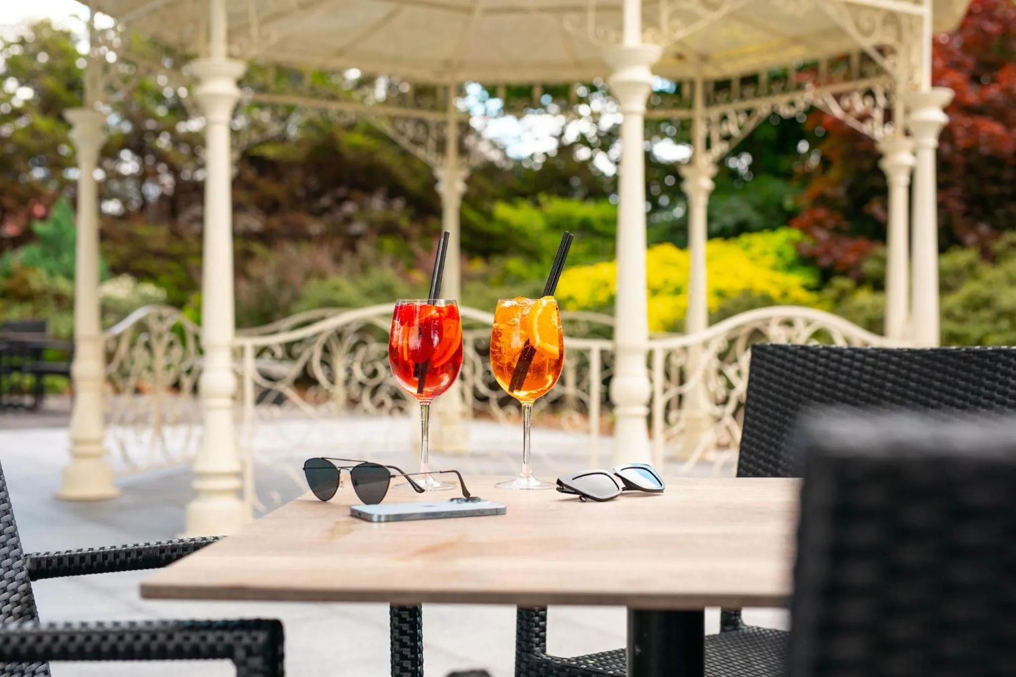 Patio in Carlton Hotel