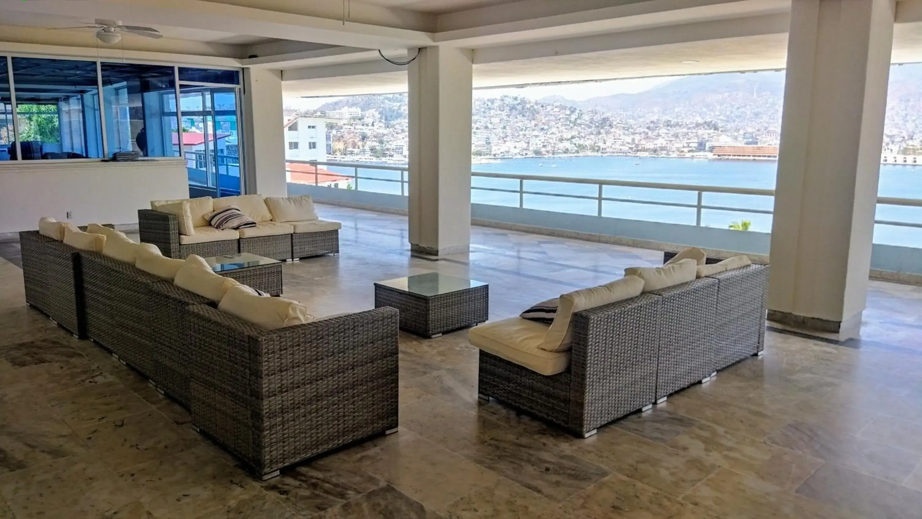 Living room in Hotel Aristos Acapulco Living room in Hotel Aristos Acapulco