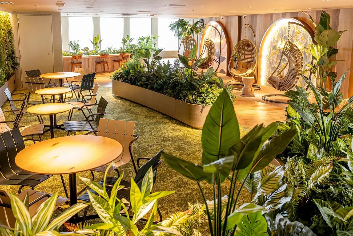 Lounge or bar in Keio Plaza Hotel Tokyo Lounge or bar in Keio Plaza Hotel Tokyo