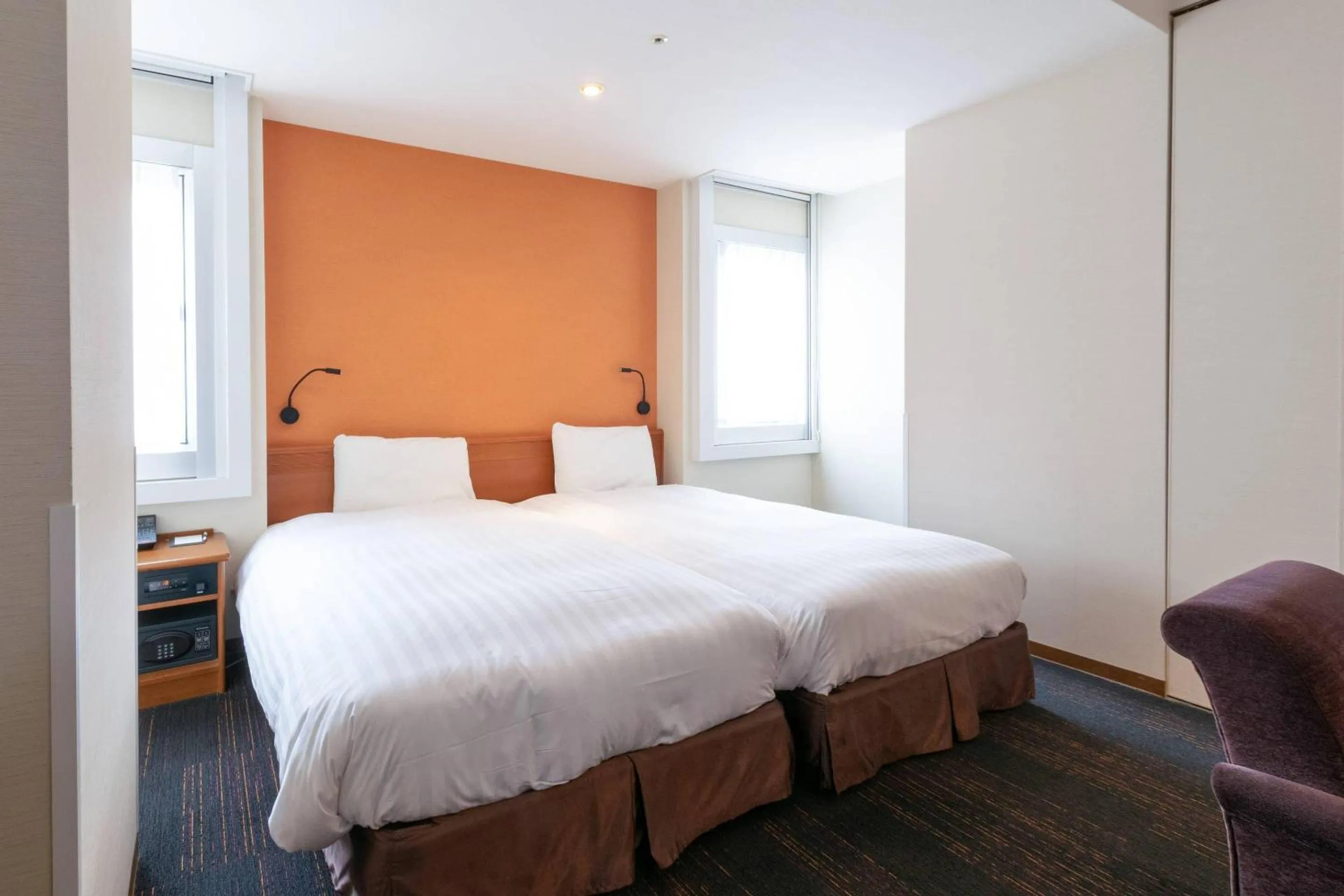 Bedroom, Bed in Comfort Inn Tokyo Roppongi