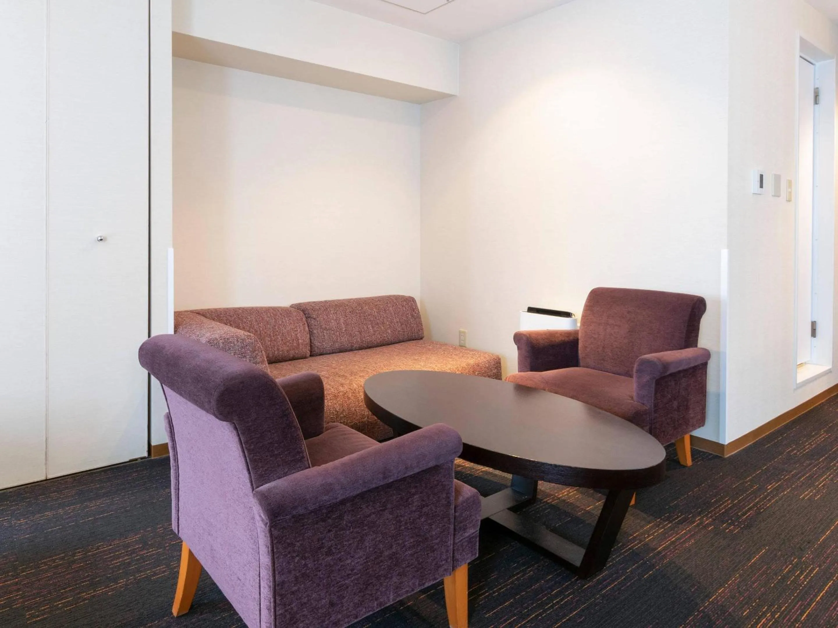 Bedroom in Comfort Inn Tokyo Roppongi