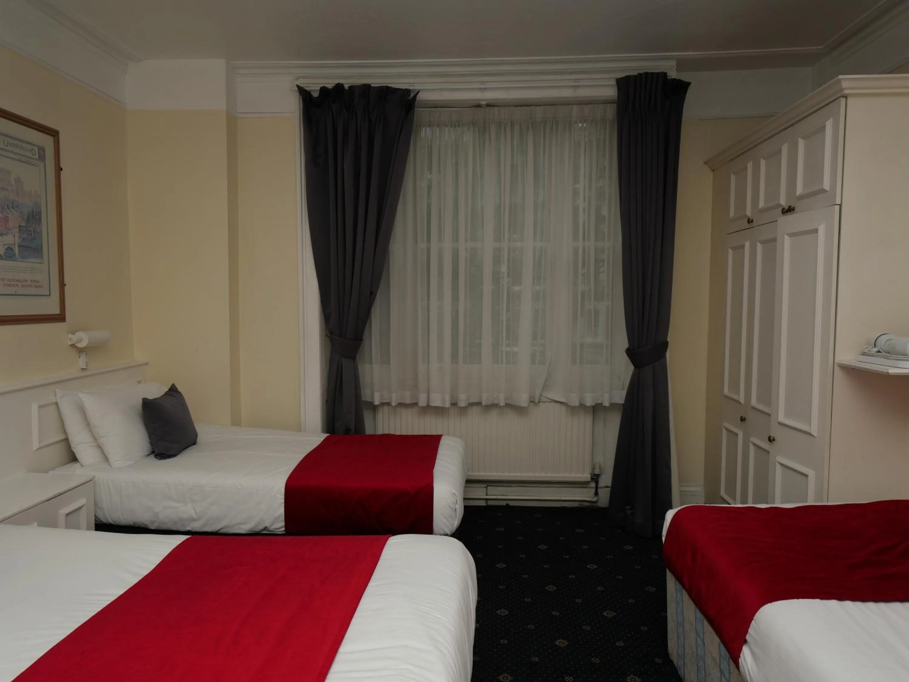 Bed in Arran House Hotel
