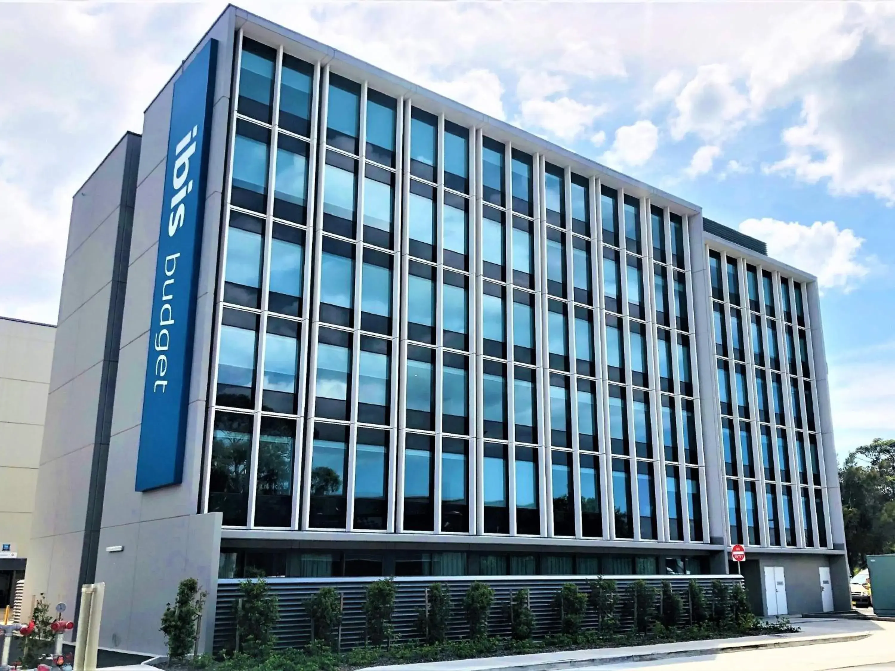 Property building in ibis budget Sydney Airport Property building in ibis budget Sydney Airport