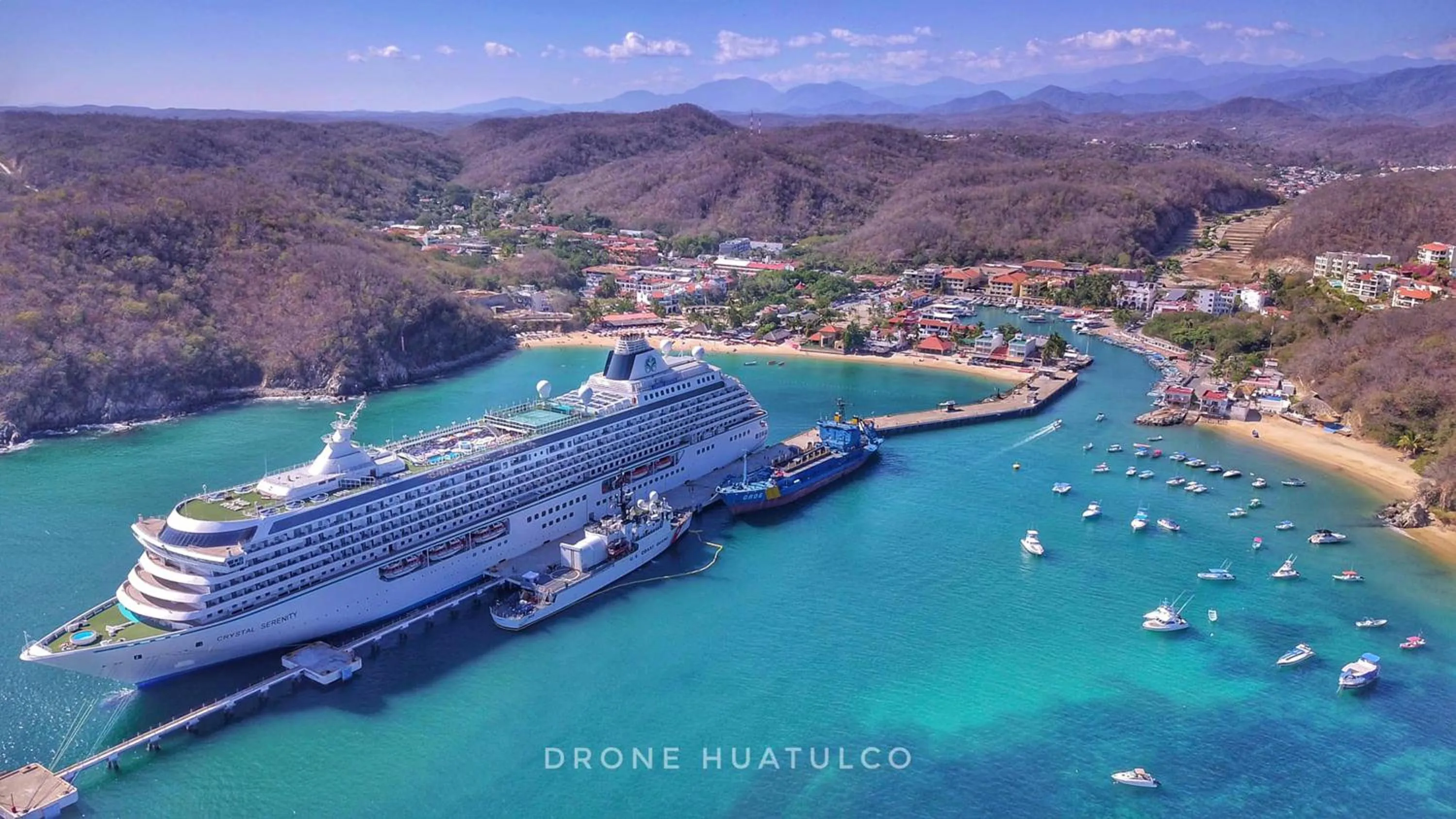 Beach in Hotel Huatulco Máxico