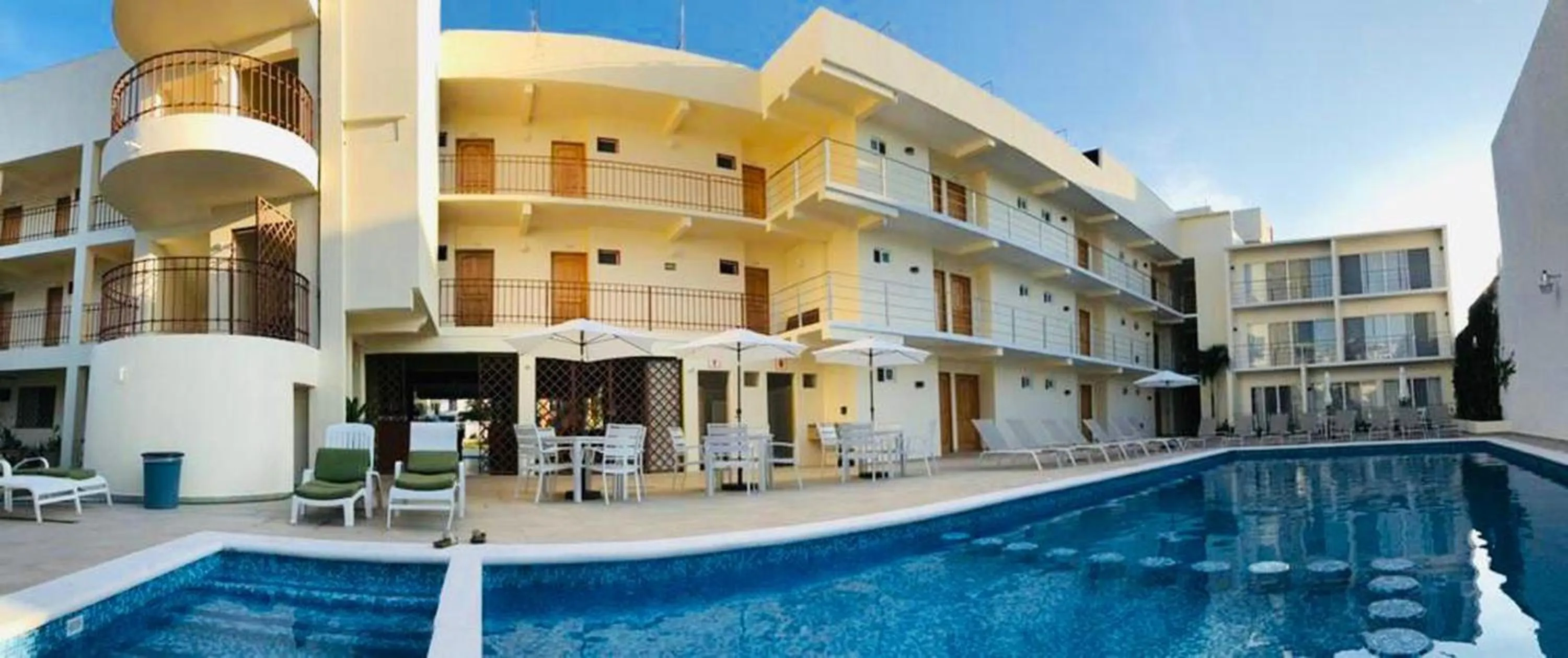 Restaurant/places to eat in Hotel Huatulco Máxico