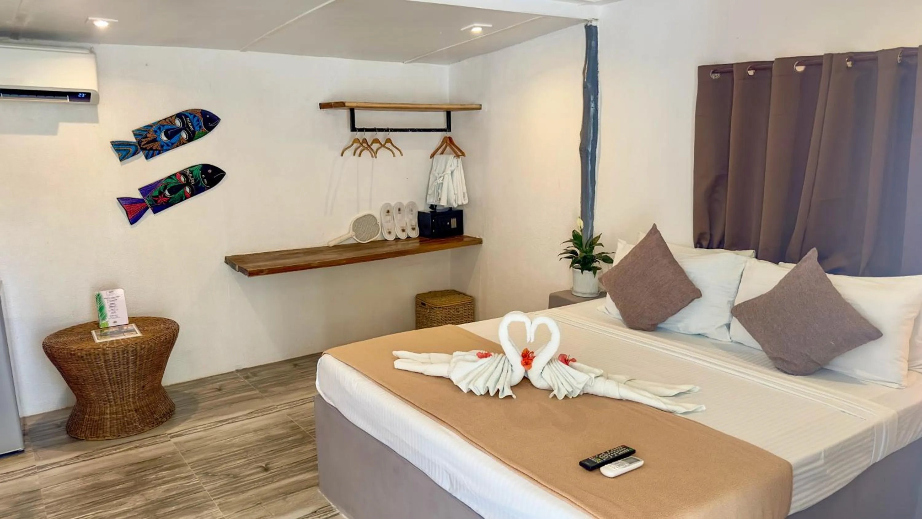 Bedroom, Bed in El Nido Coco Resort