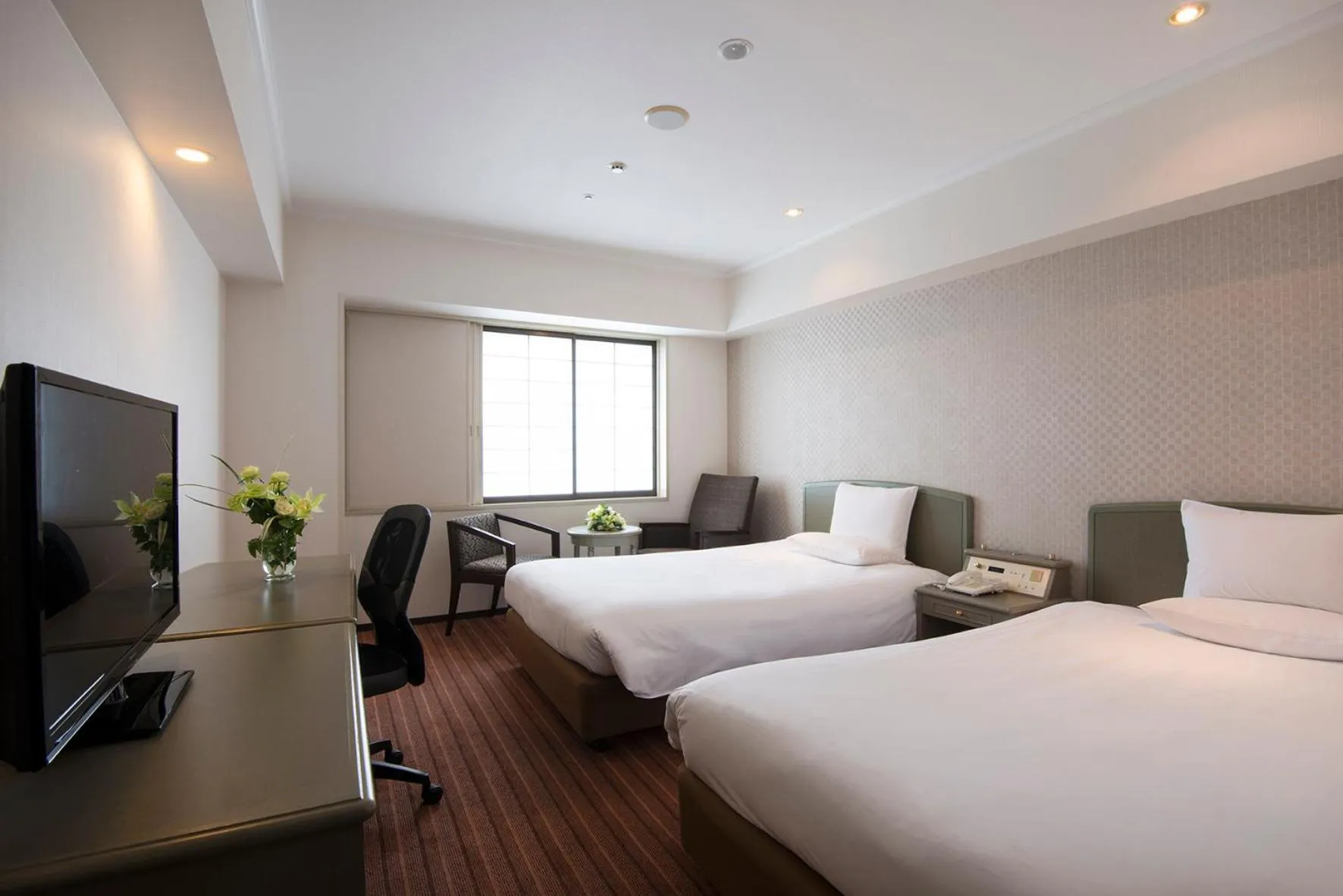 Photo of the whole room, Bed in International Garden Hotel Narita
