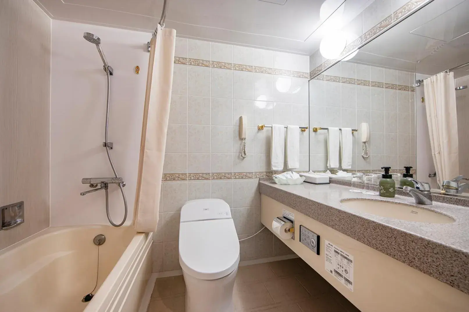 Bathroom in International Garden Hotel Narita Bathroom in International Garden Hotel Narita