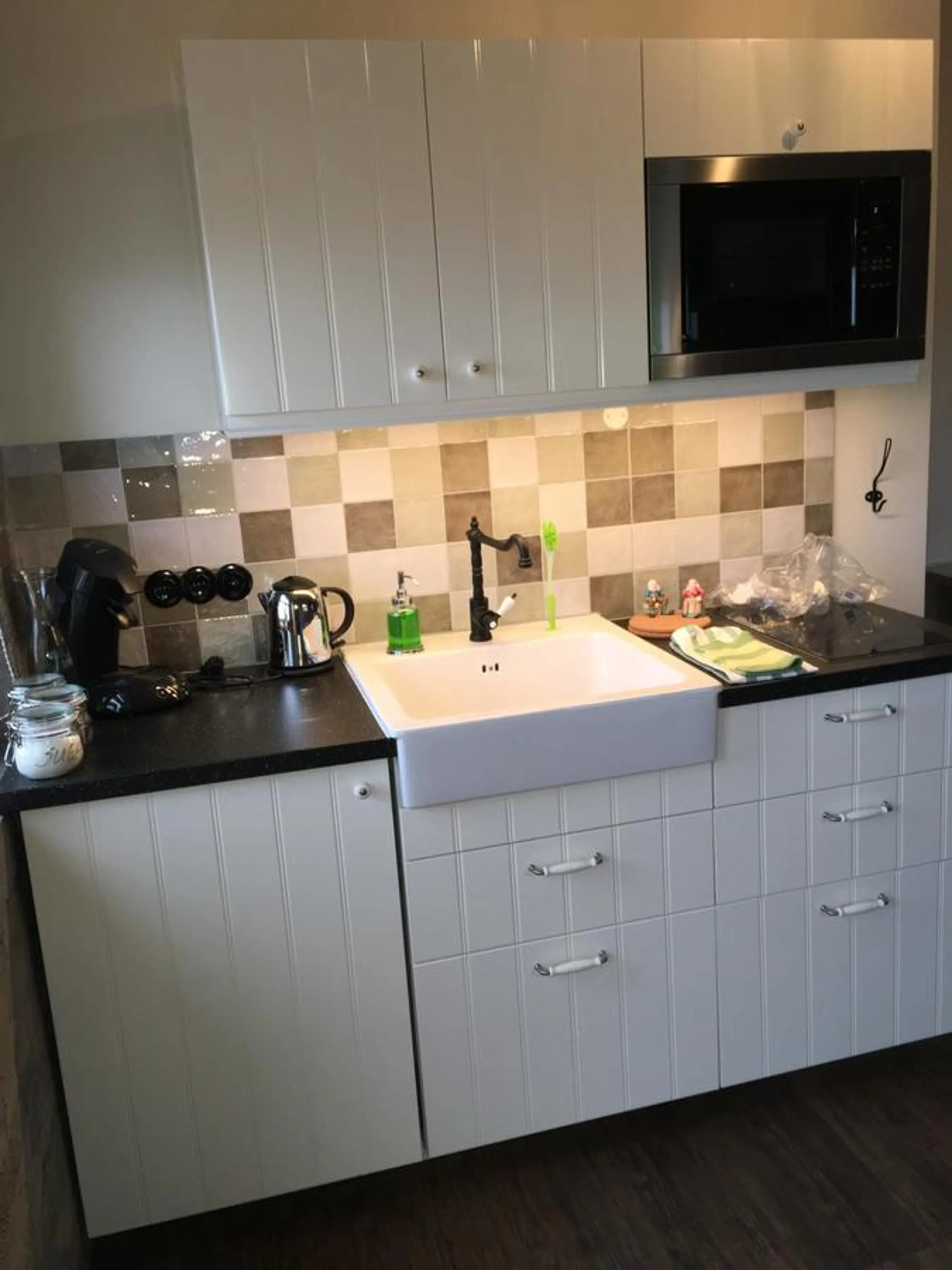 Kitchen or kitchenette in The Garage