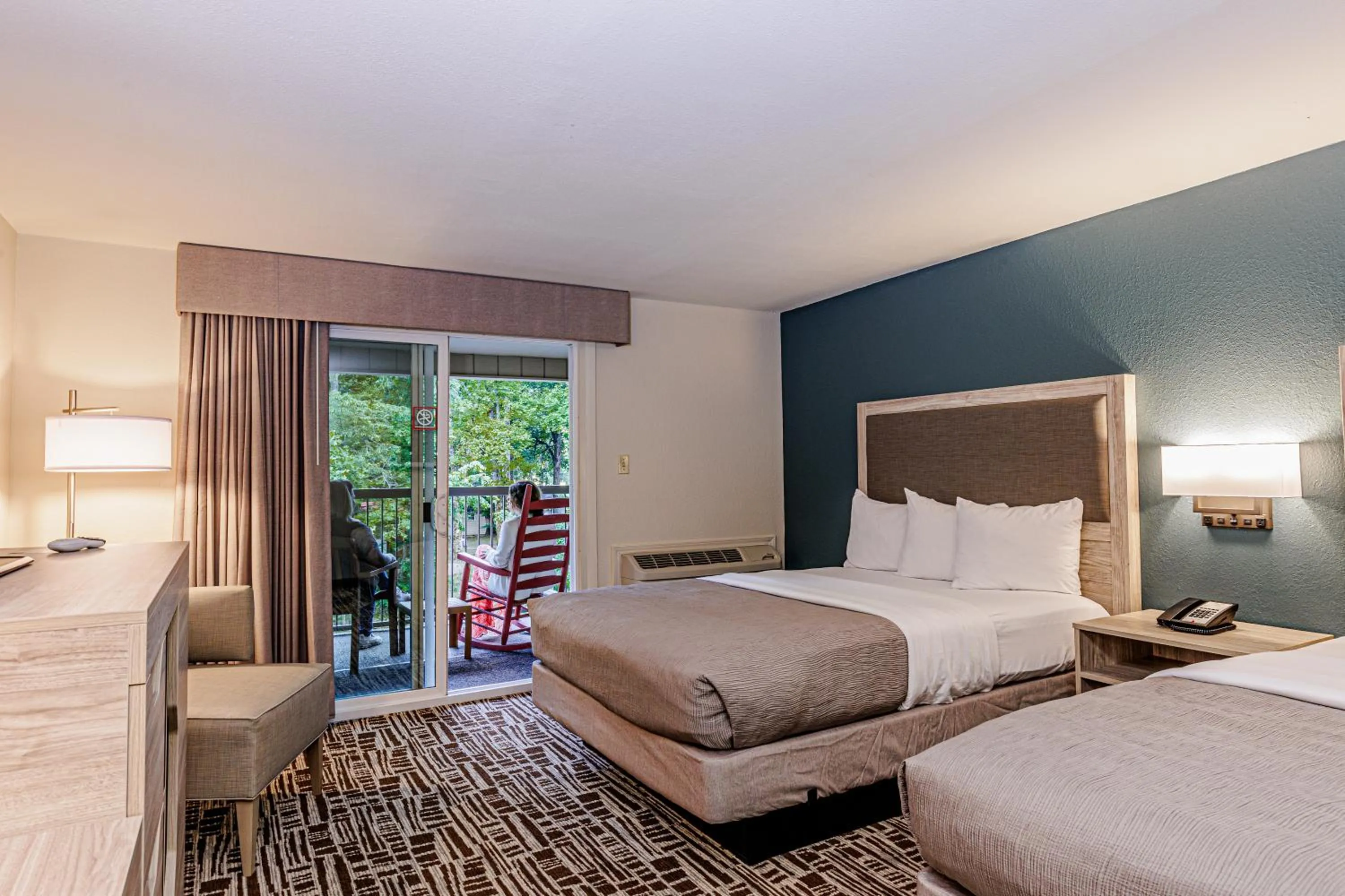 Bed in Rivers Edge Motel