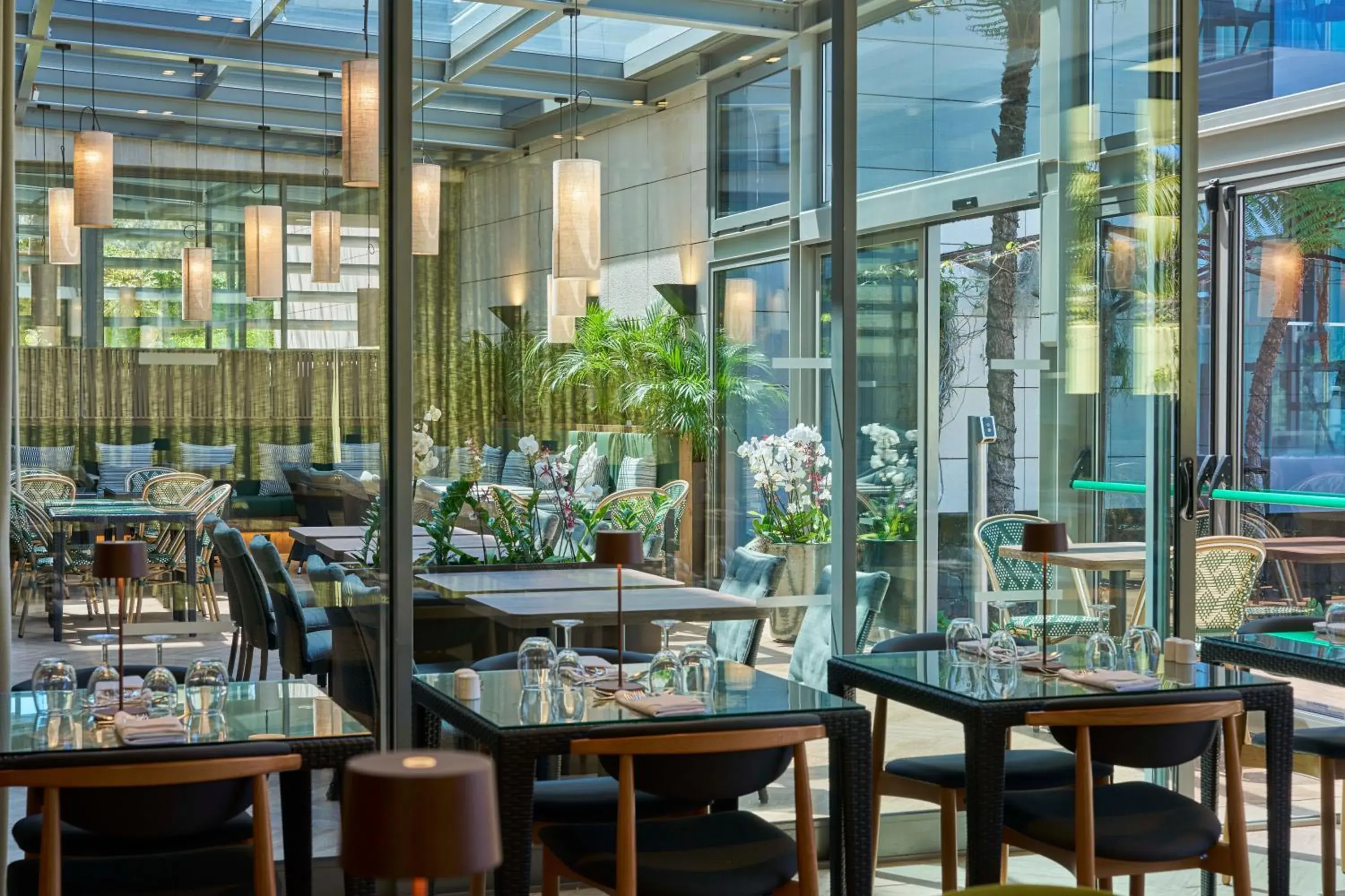 Restaurant/places to eat in Golden Residence Hotel Restaurant/places to eat in Golden Residence Hotel