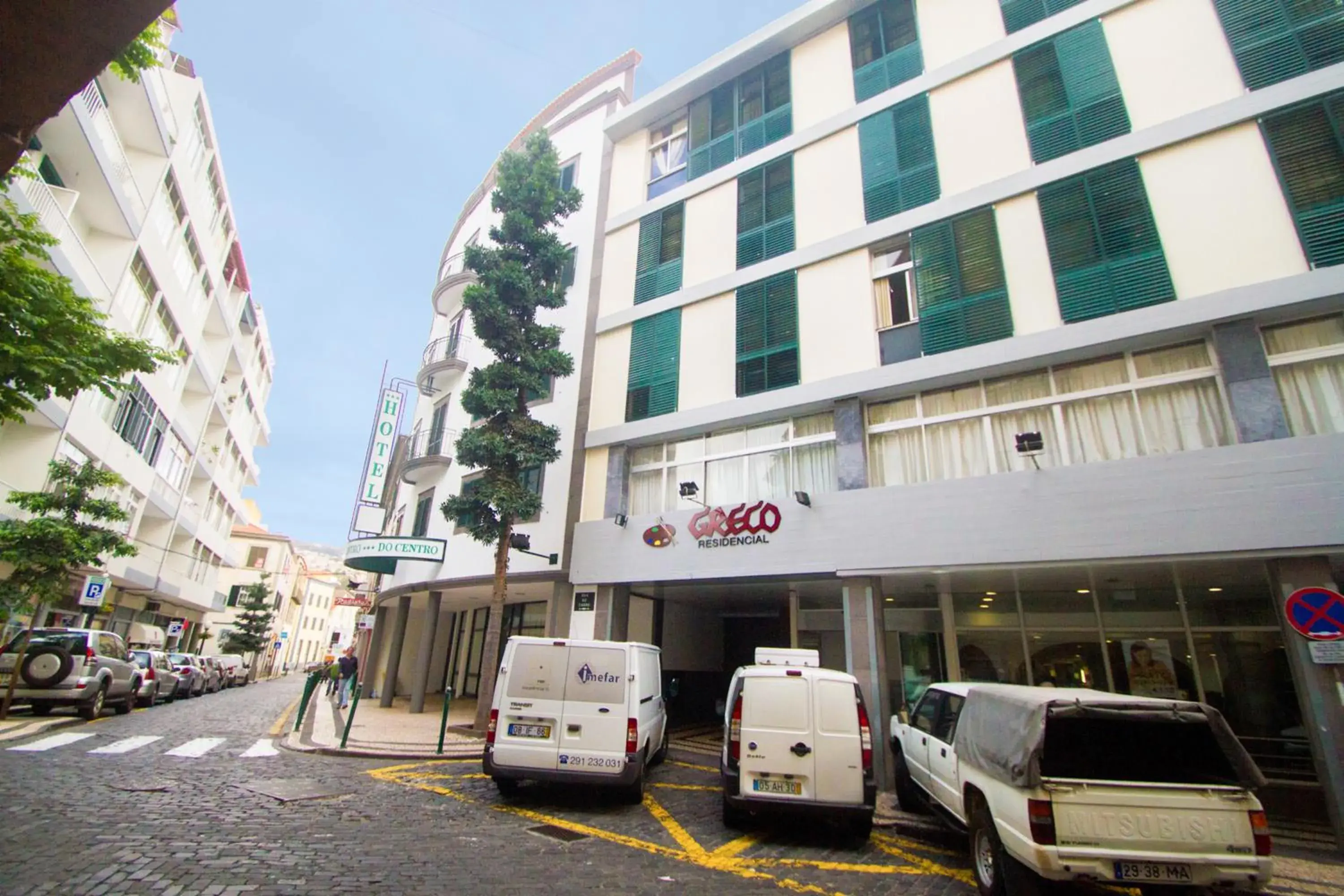 Facade/entrance in Residencial Greco Facade/entrance in Residencial Greco