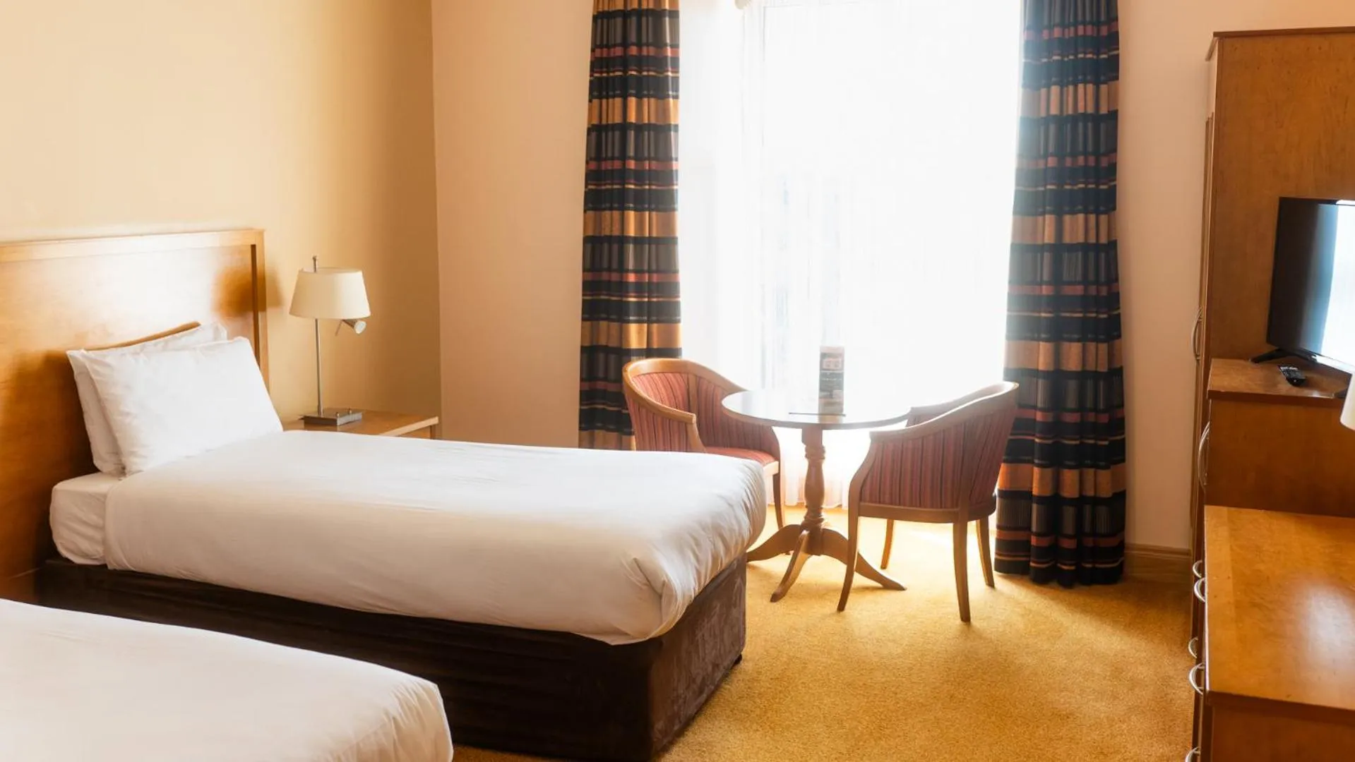 Bedroom, Bed in Lady Gregory Hotel, Leisure Club & Beauty Rooms