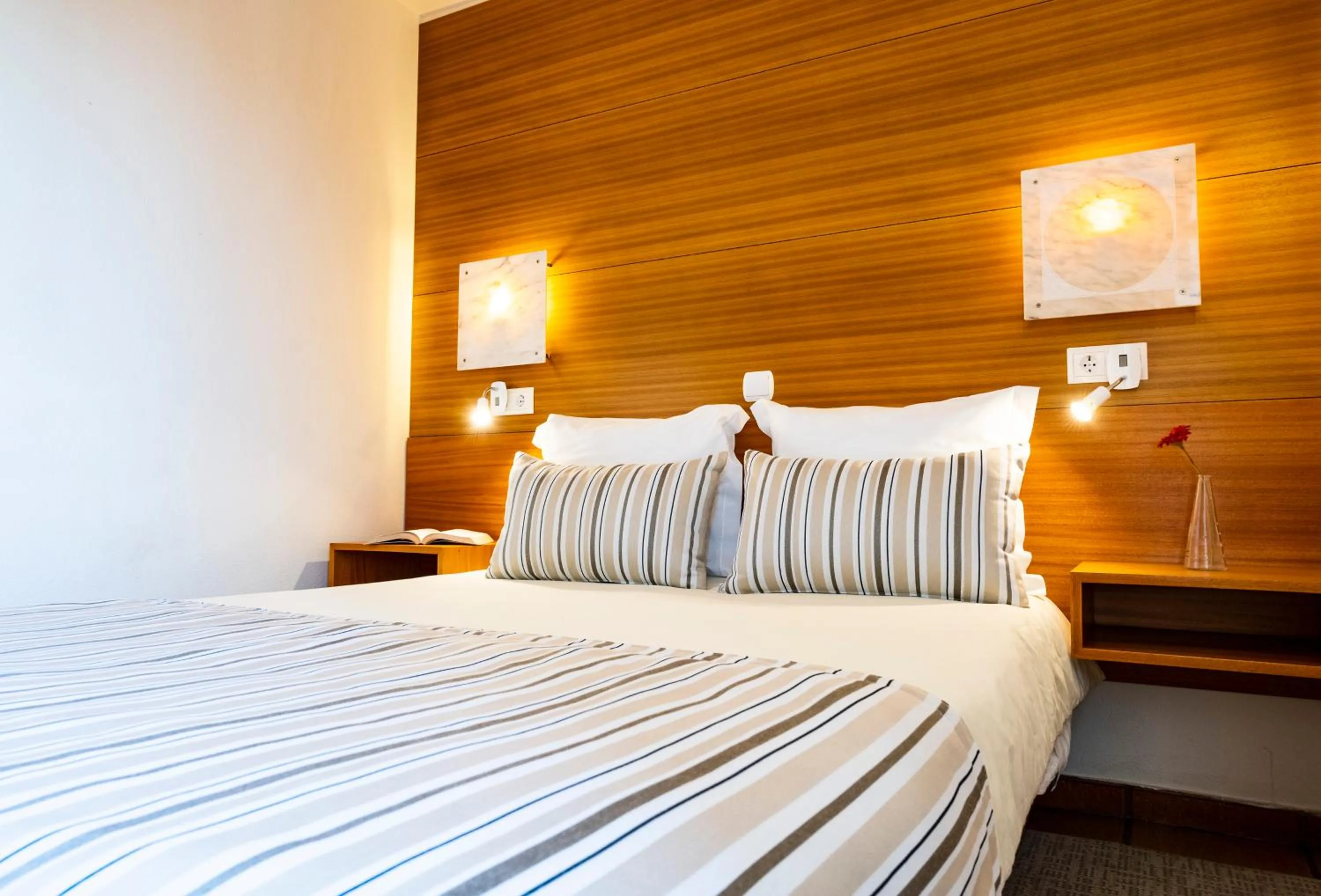 Bed in Hotel Apartamento Porto Covo