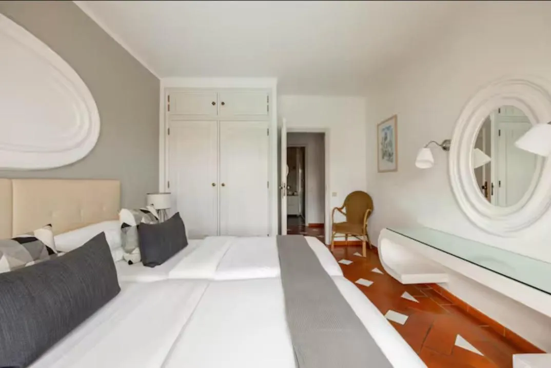 Bedroom, Bed in Baluarte da Vila Apartments