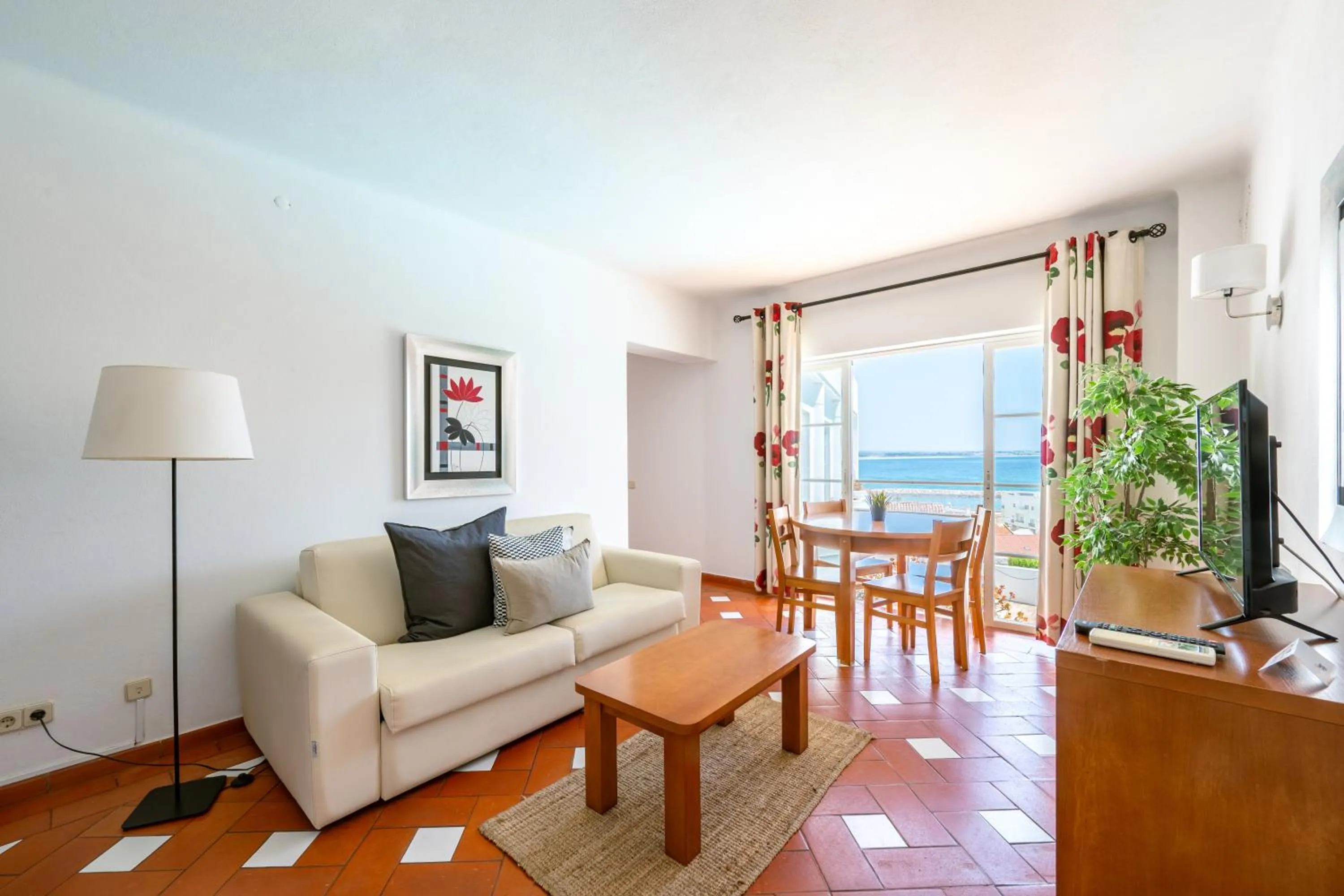 Living room in Baluarte da Vila Apartments