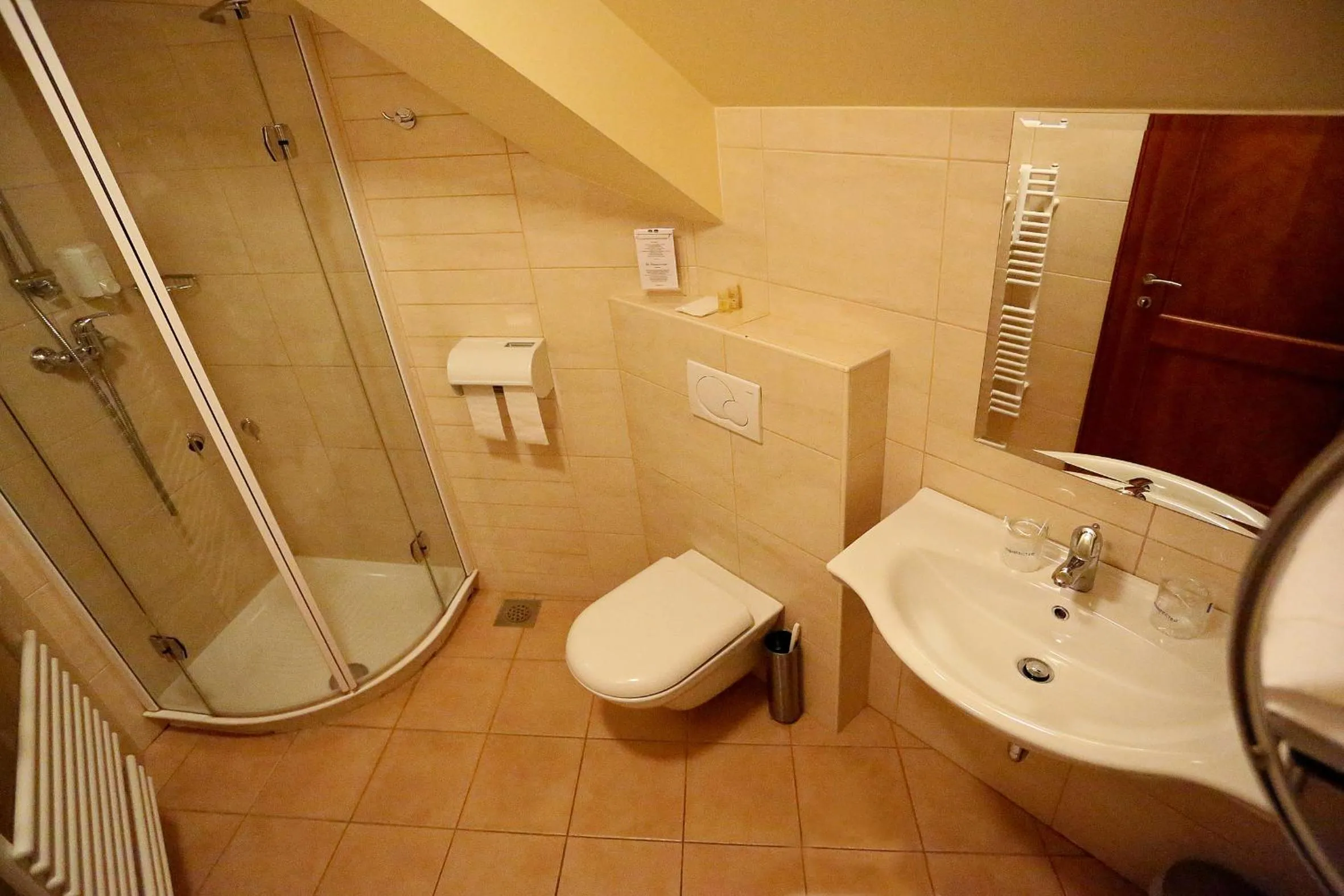 Bathroom in Gostilna in motel Pri Lešniku