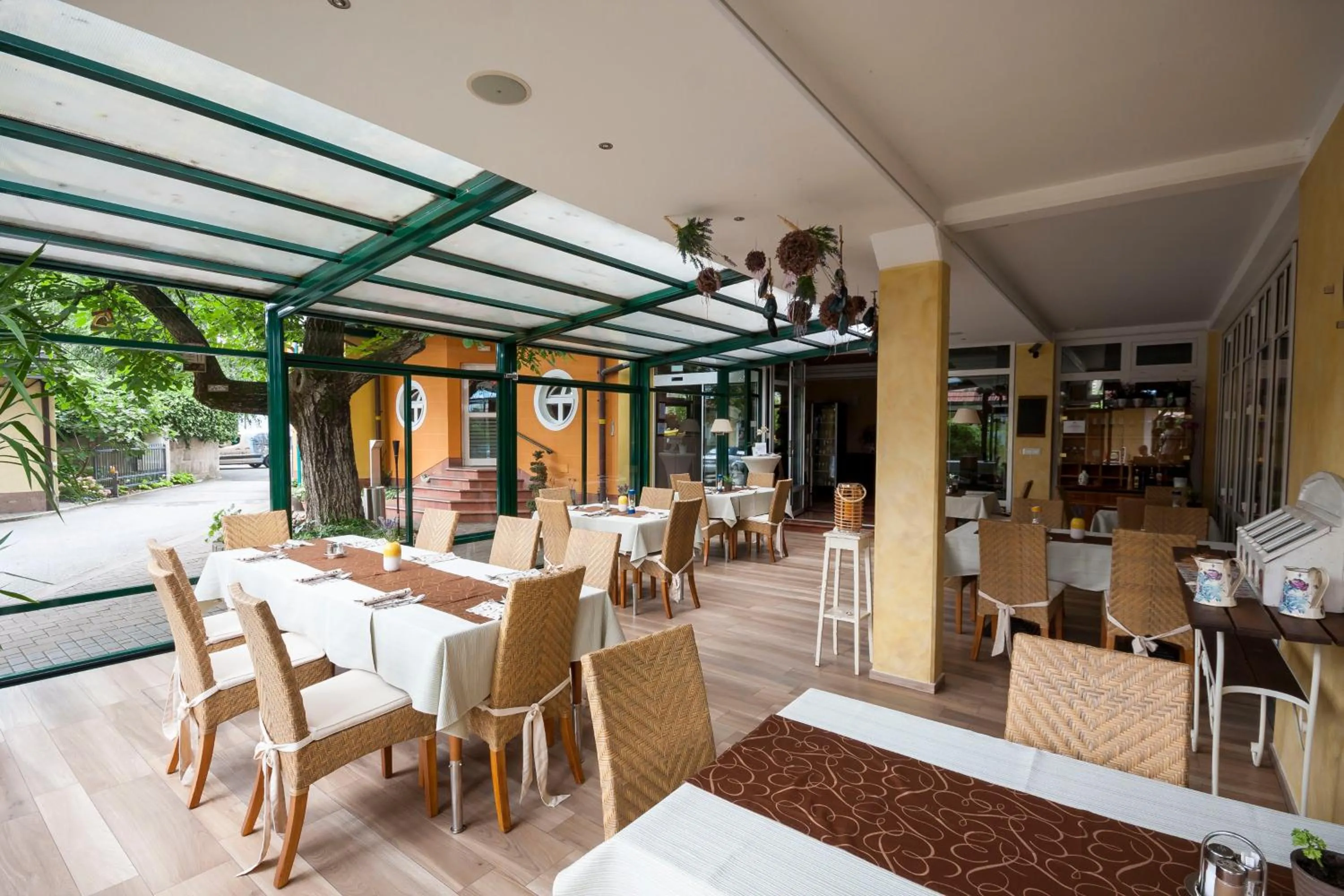 Patio in Gostilna in motel Pri Lešniku