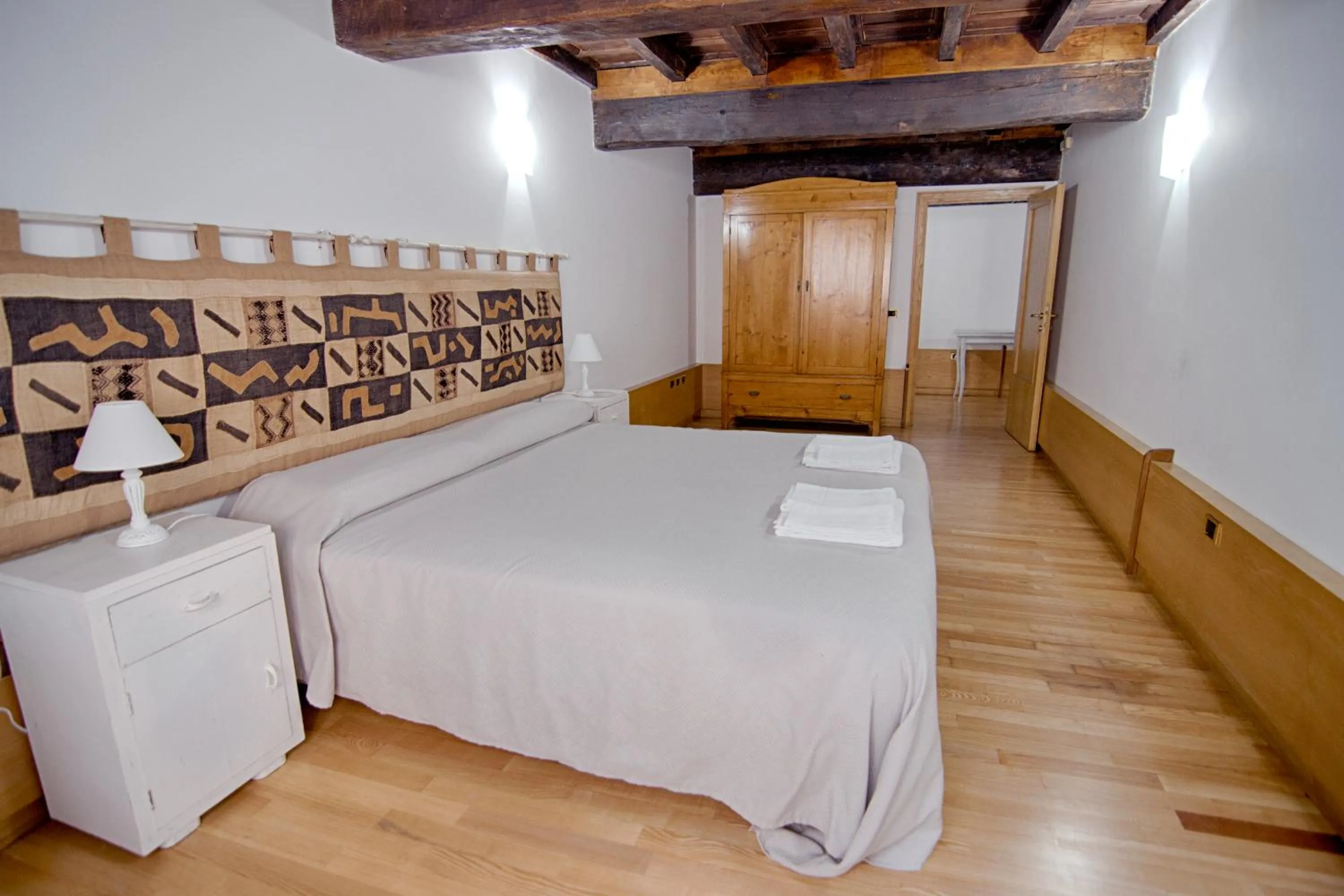 Bed in Rinidia Roma Centro