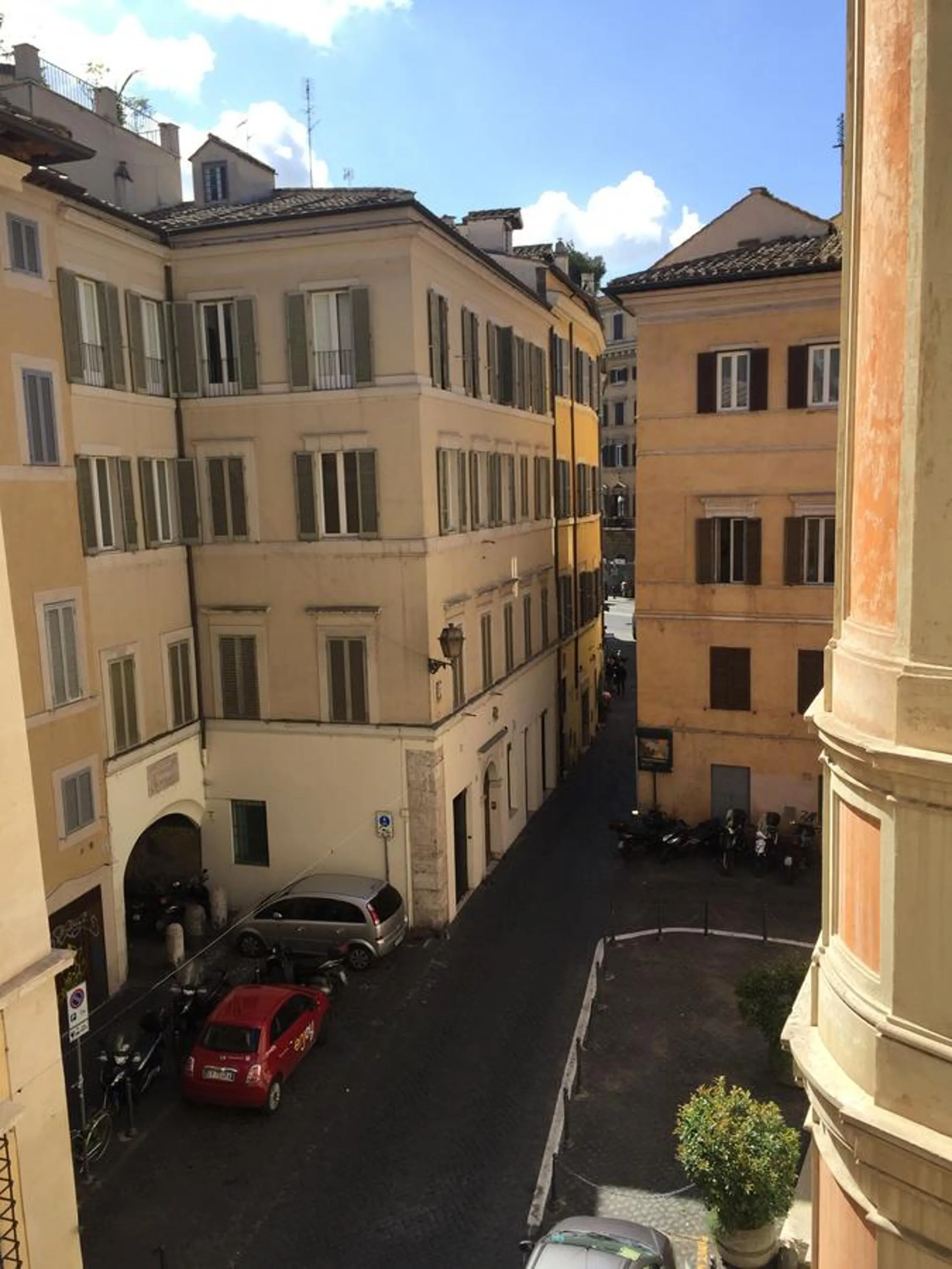 Day in Rinidia Roma Centro