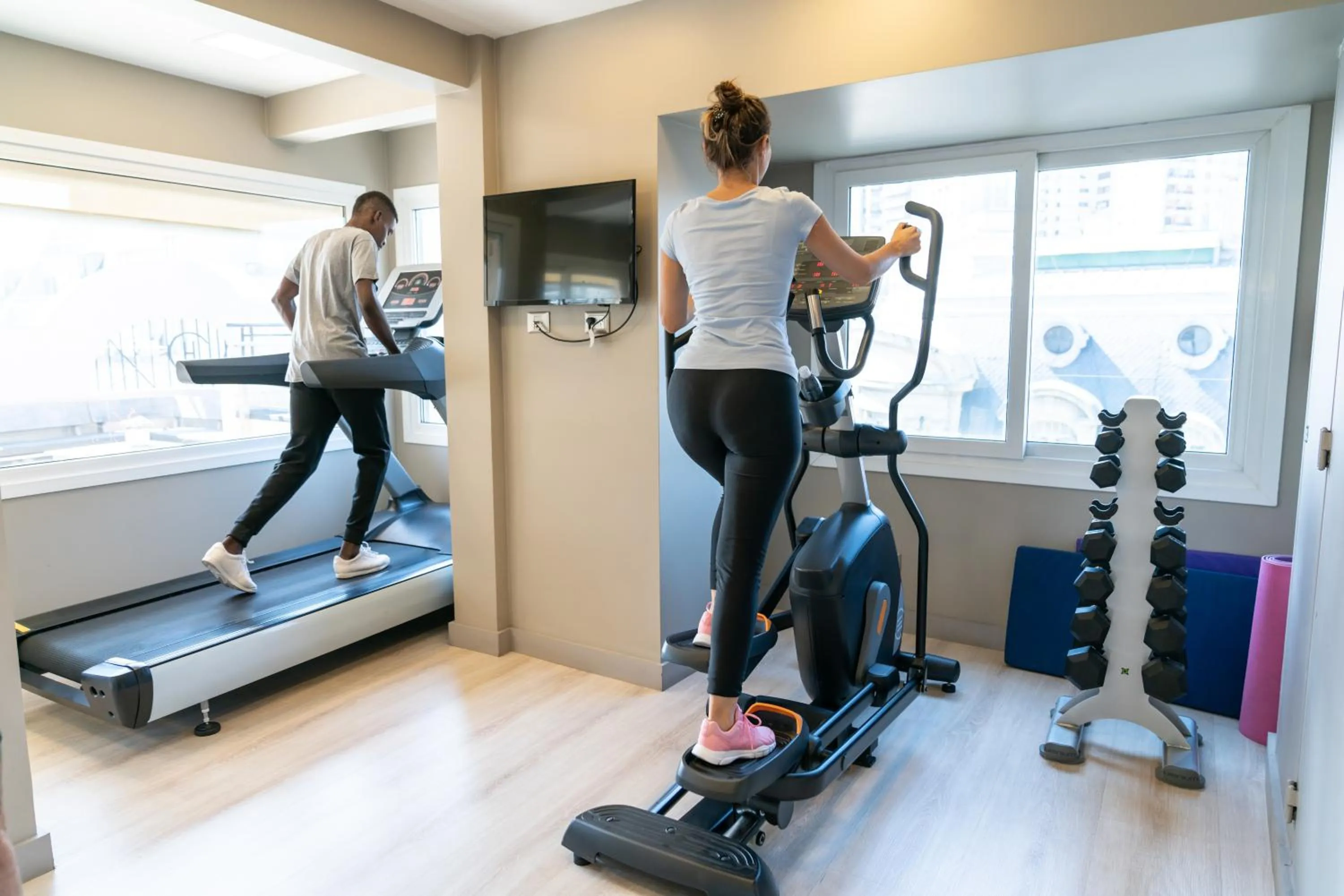 Fitness centre/facilities in Carles Hotel