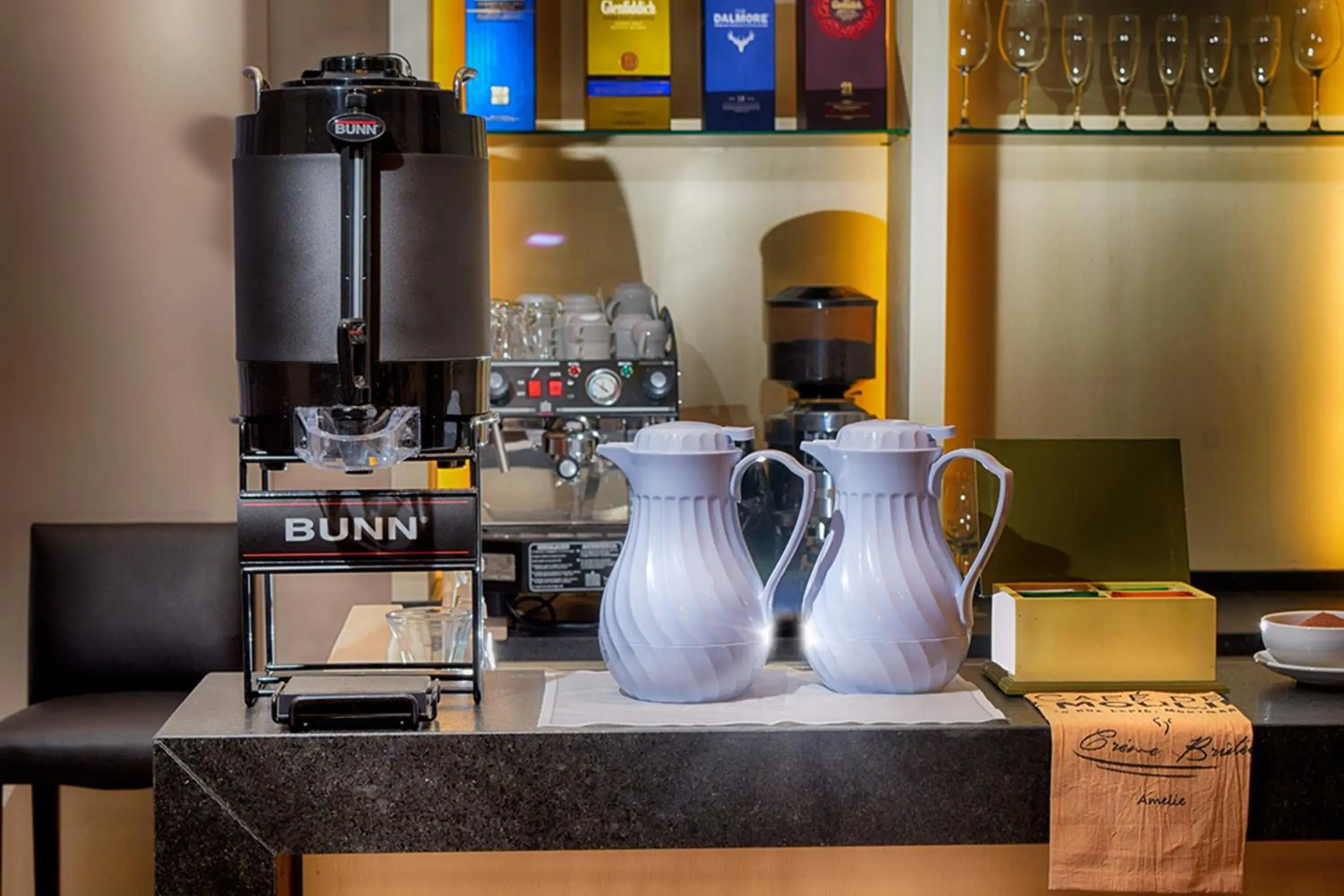 Lounge or bar in Carles Hotel Lounge or bar in Carles Hotel