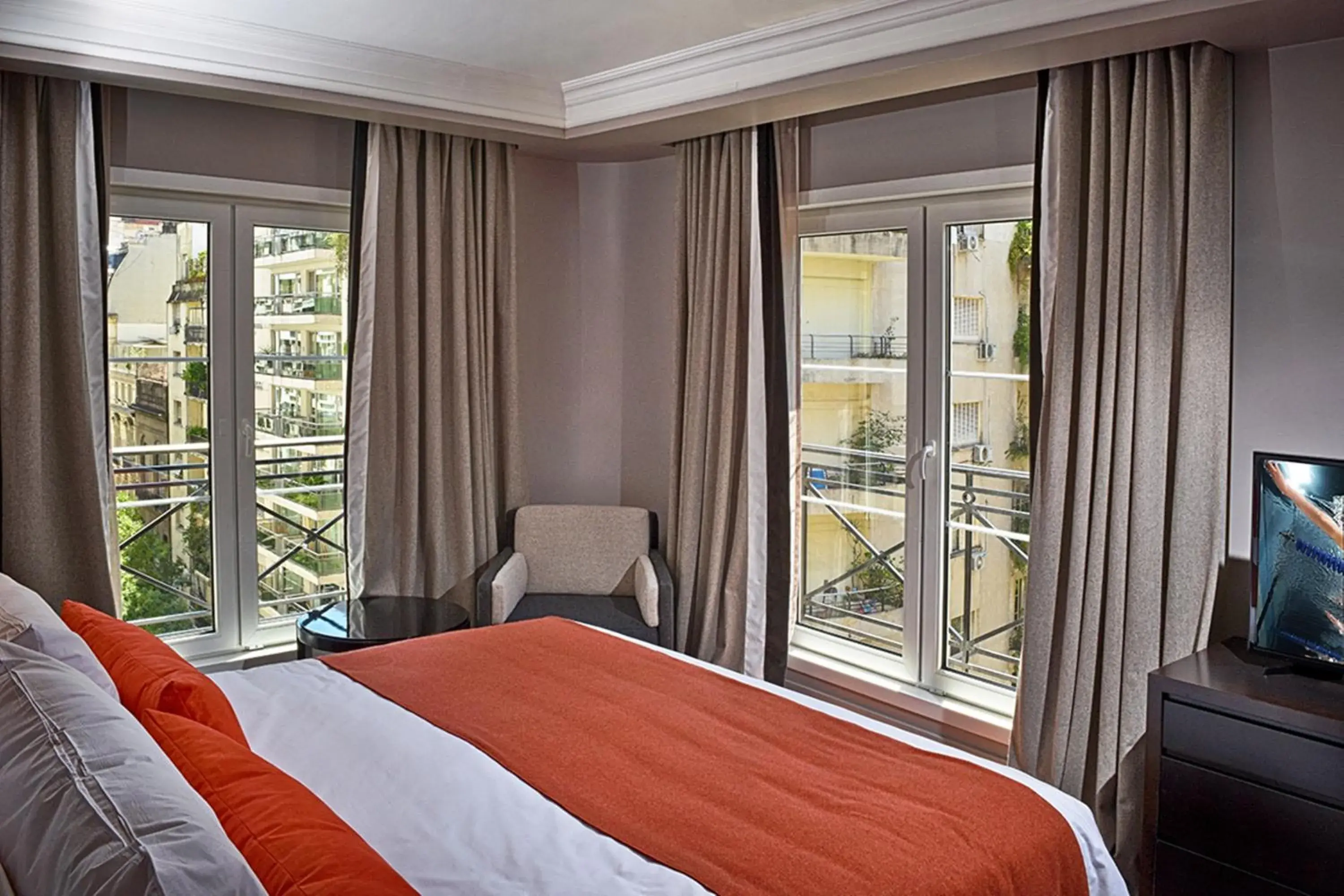 Photo of the whole room, Bed in Carles Hotel Photo of the whole room, Bed in Carles Hotel