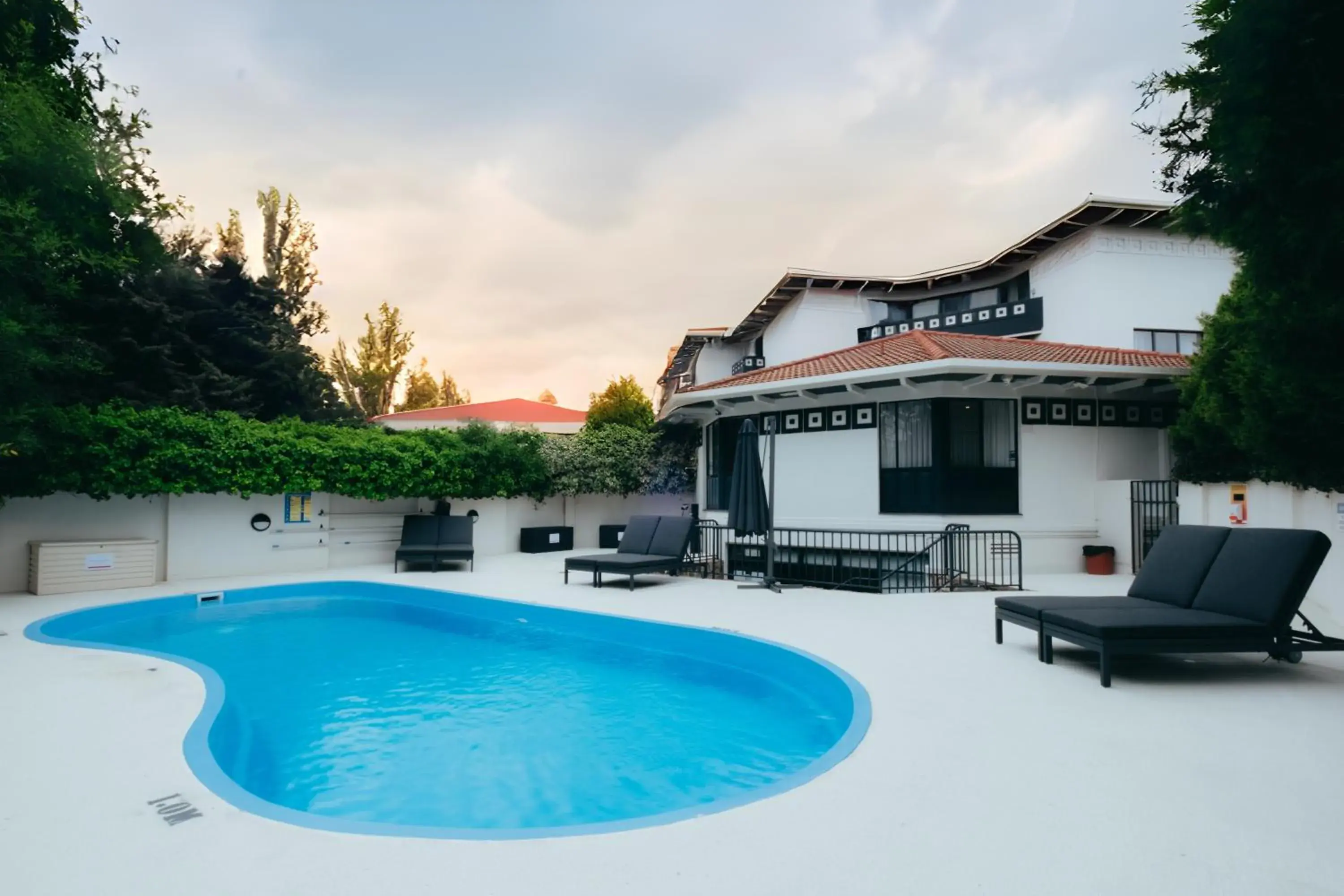 Swimming pool in Ramada by Wyndham Diplomat Canberra Swimming pool in Ramada by Wyndham Diplomat Canberra