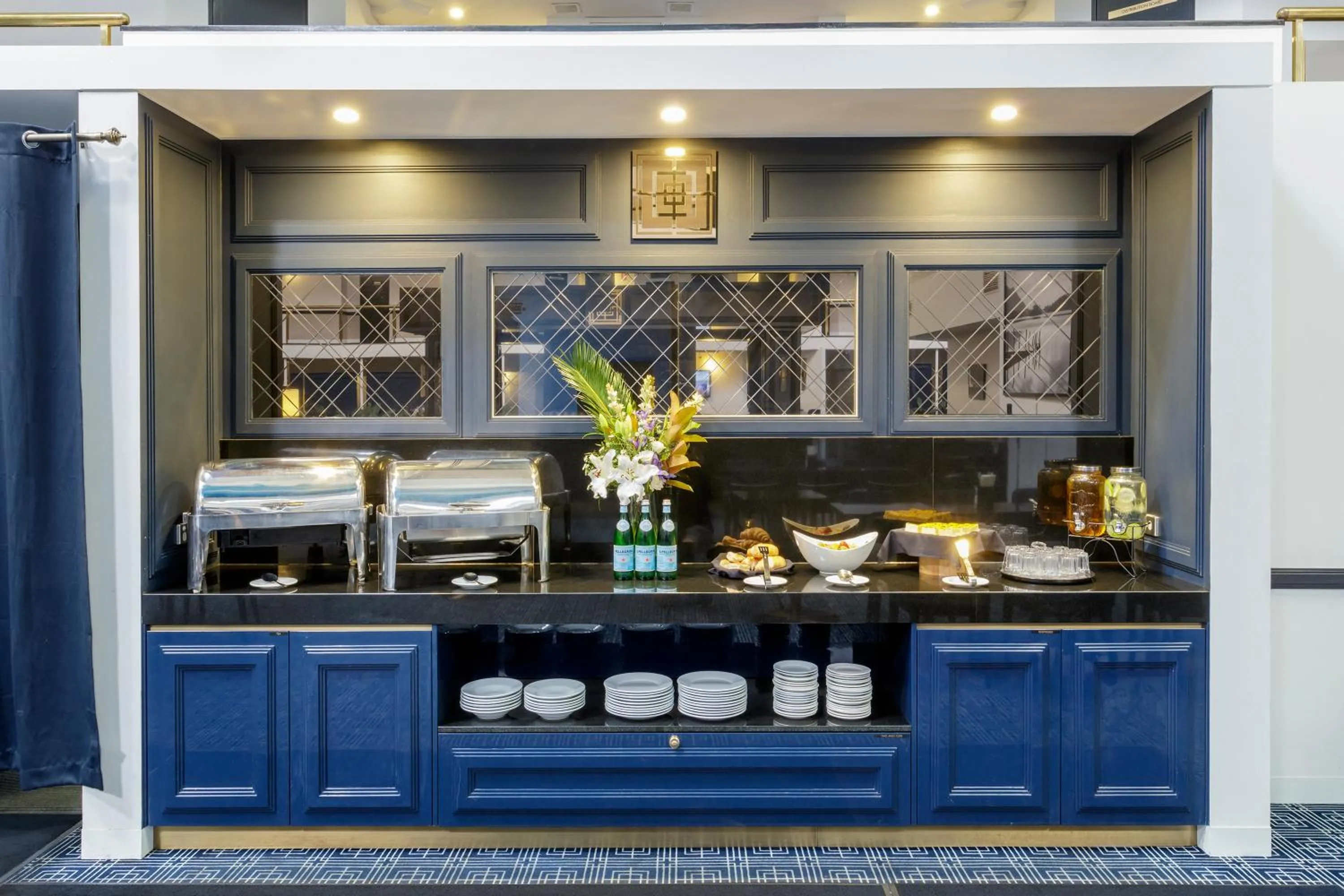 Buffet breakfast in Ramada by Wyndham Diplomat Canberra