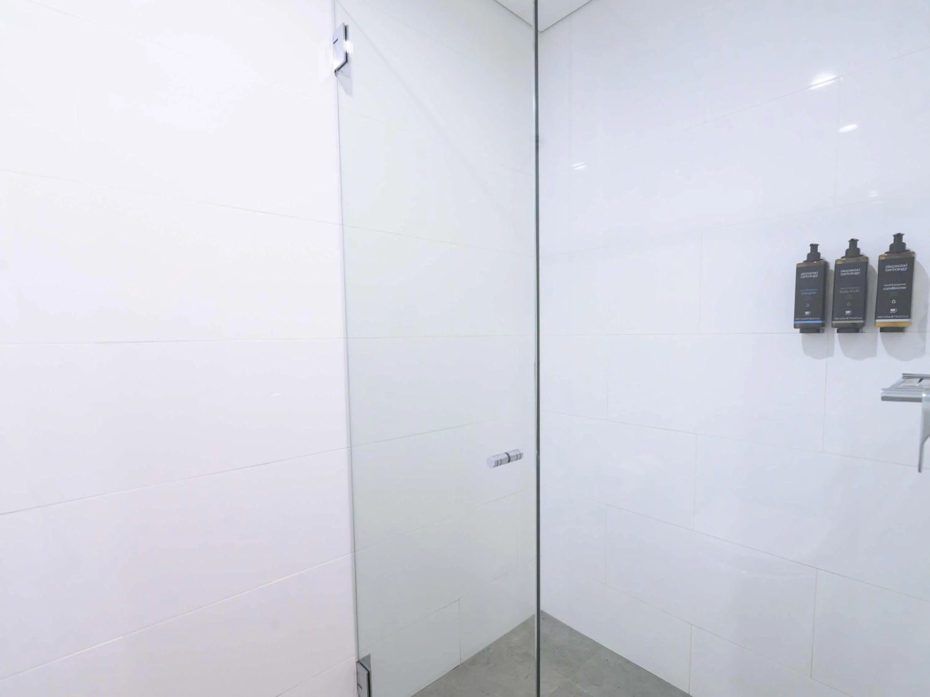 Bedroom in Mercure Penrith