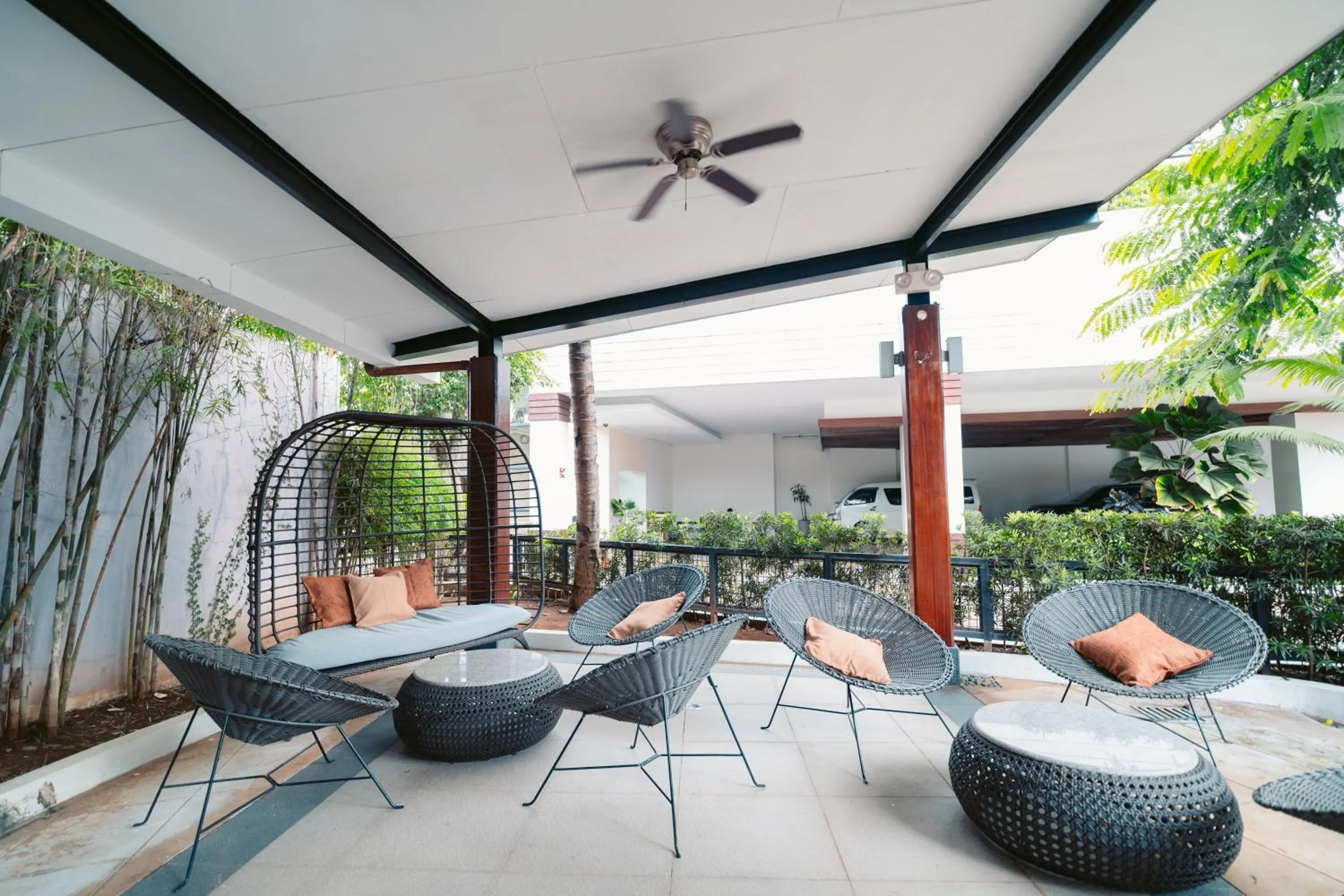 Lounge or bar in Best Western Plus The Ivywall Hotel - Palawan