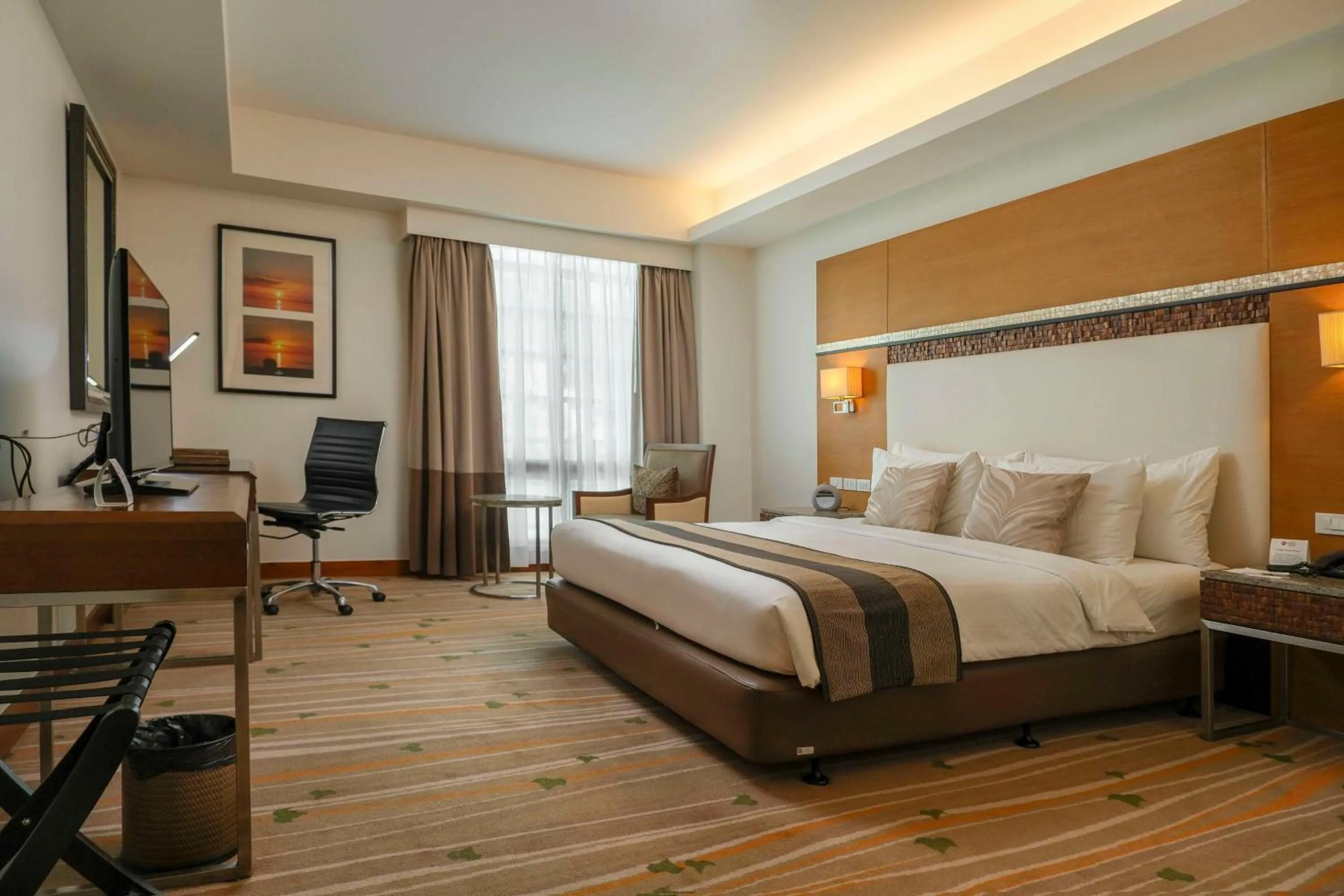 Bedroom, Bed in Best Western Plus The Ivywall Hotel - Palawan