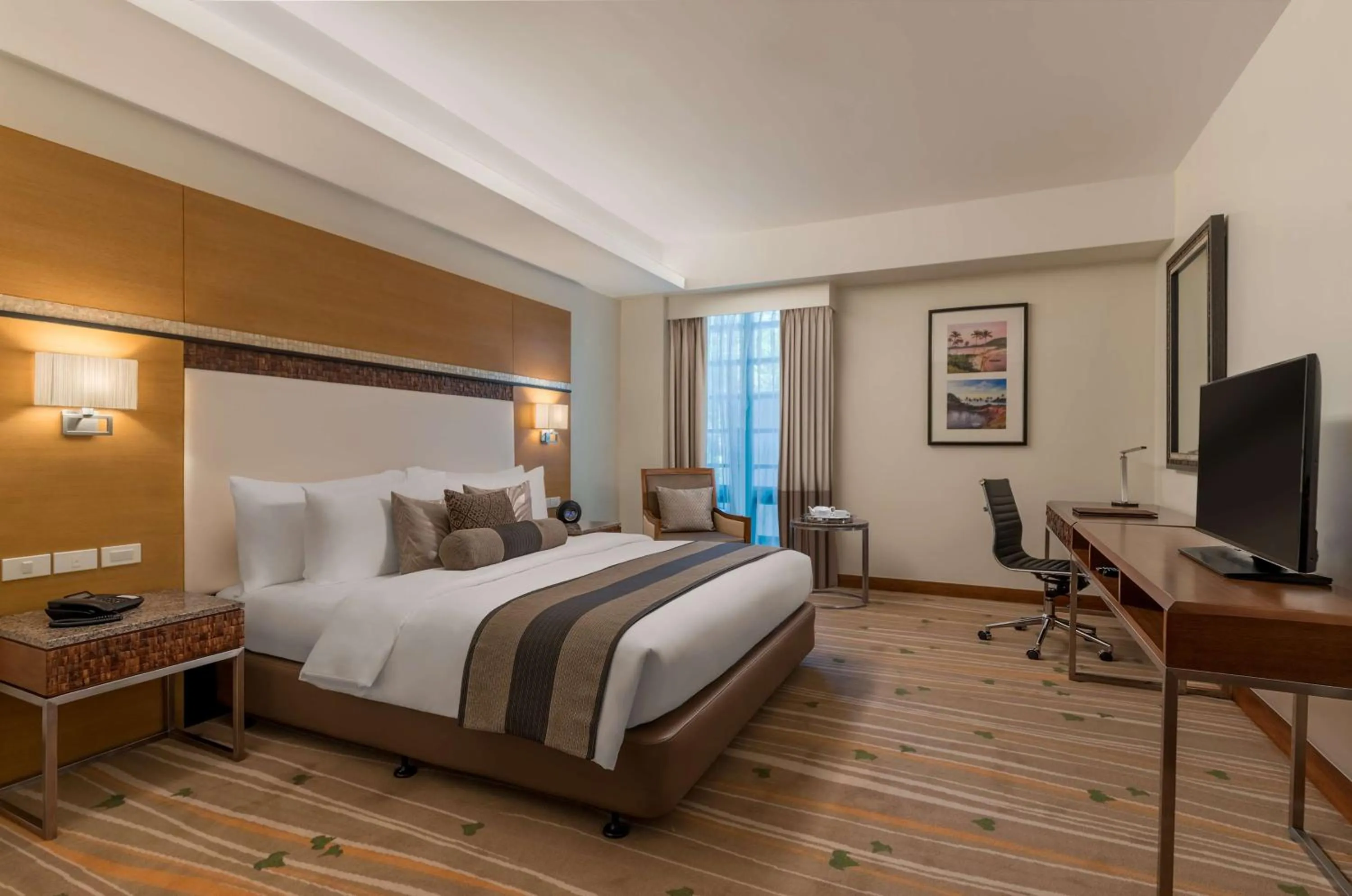 Photo of the whole room, Bed in Best Western Plus The Ivywall Hotel - Palawan